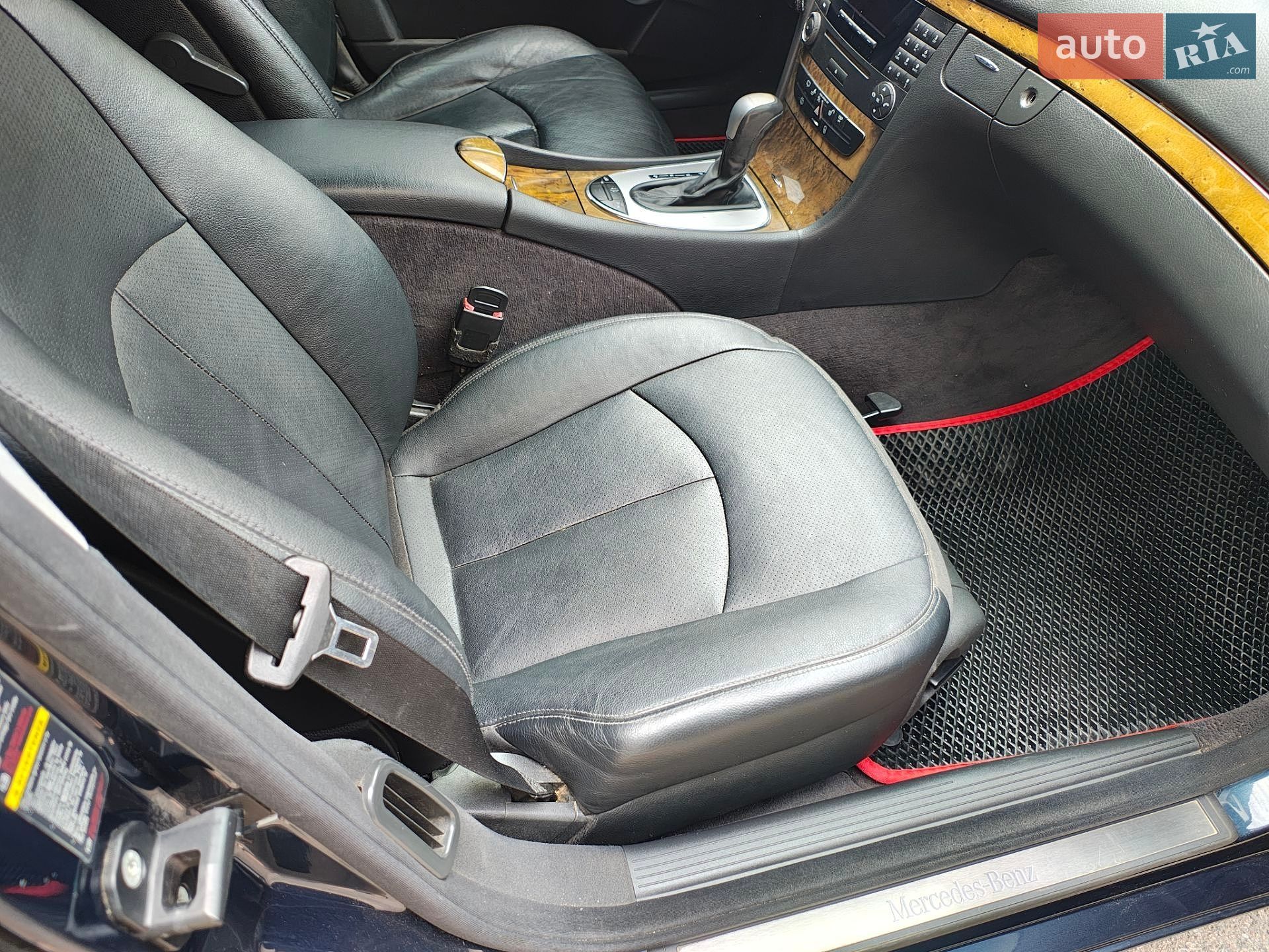 Mercedes-Benz E-Class 2005 VIN WDB2112871X185013 фото оголошення 23 з 39