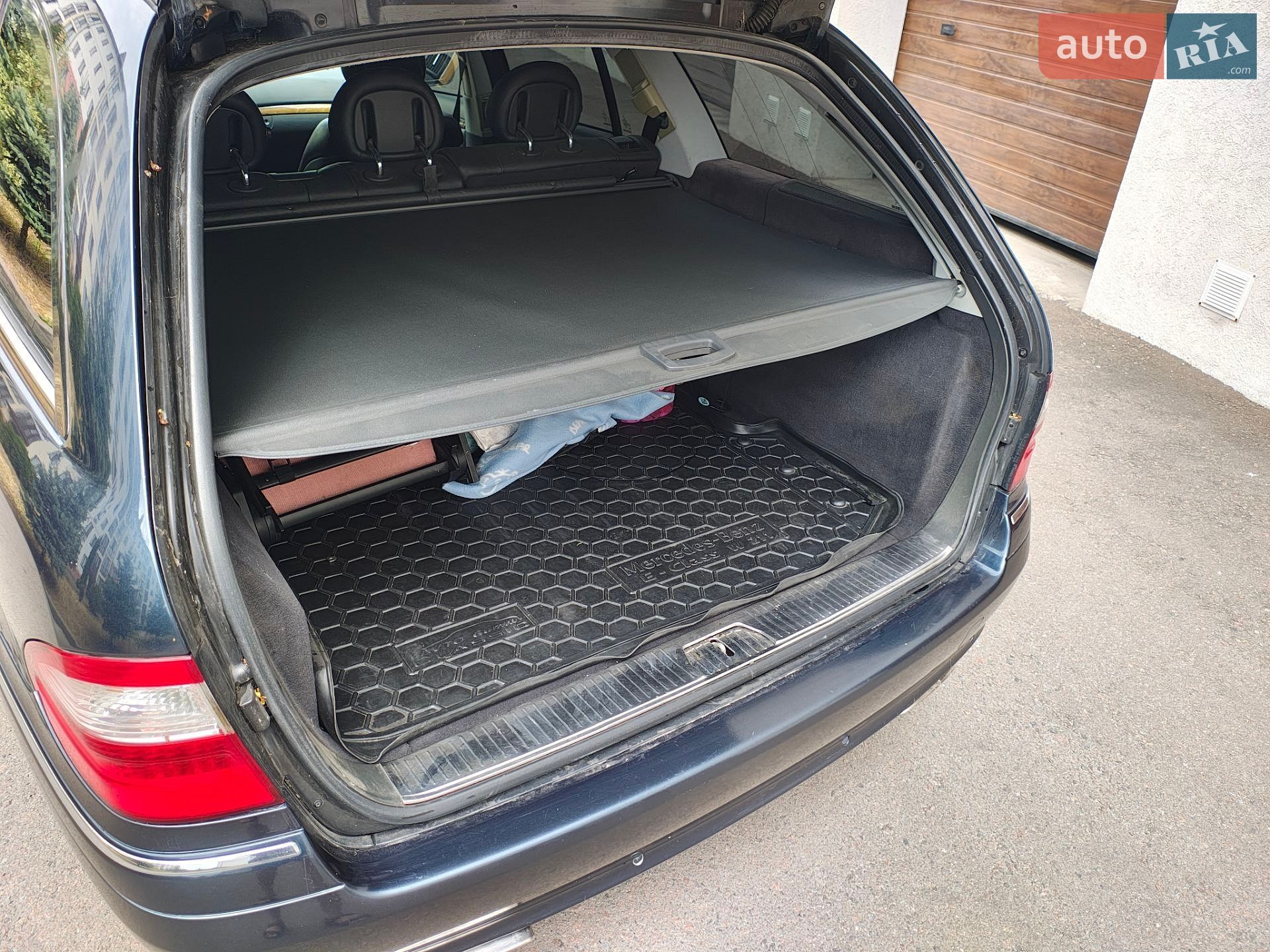 Mercedes-Benz E-Class 2005 VIN WDB2112871X185013 фото оголошення 30 з 39
