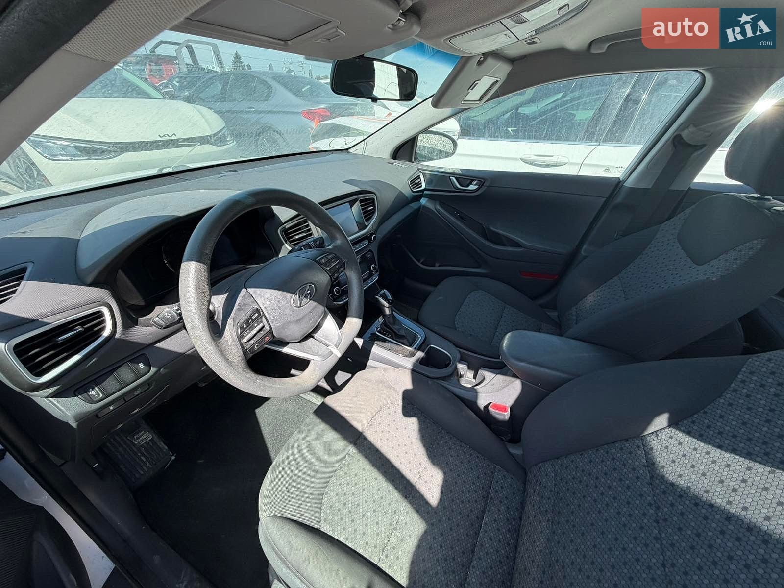 Hyundai Ioniq 2017 VIN KMHC65LC4JU064983 фото оголошення 16 з 19