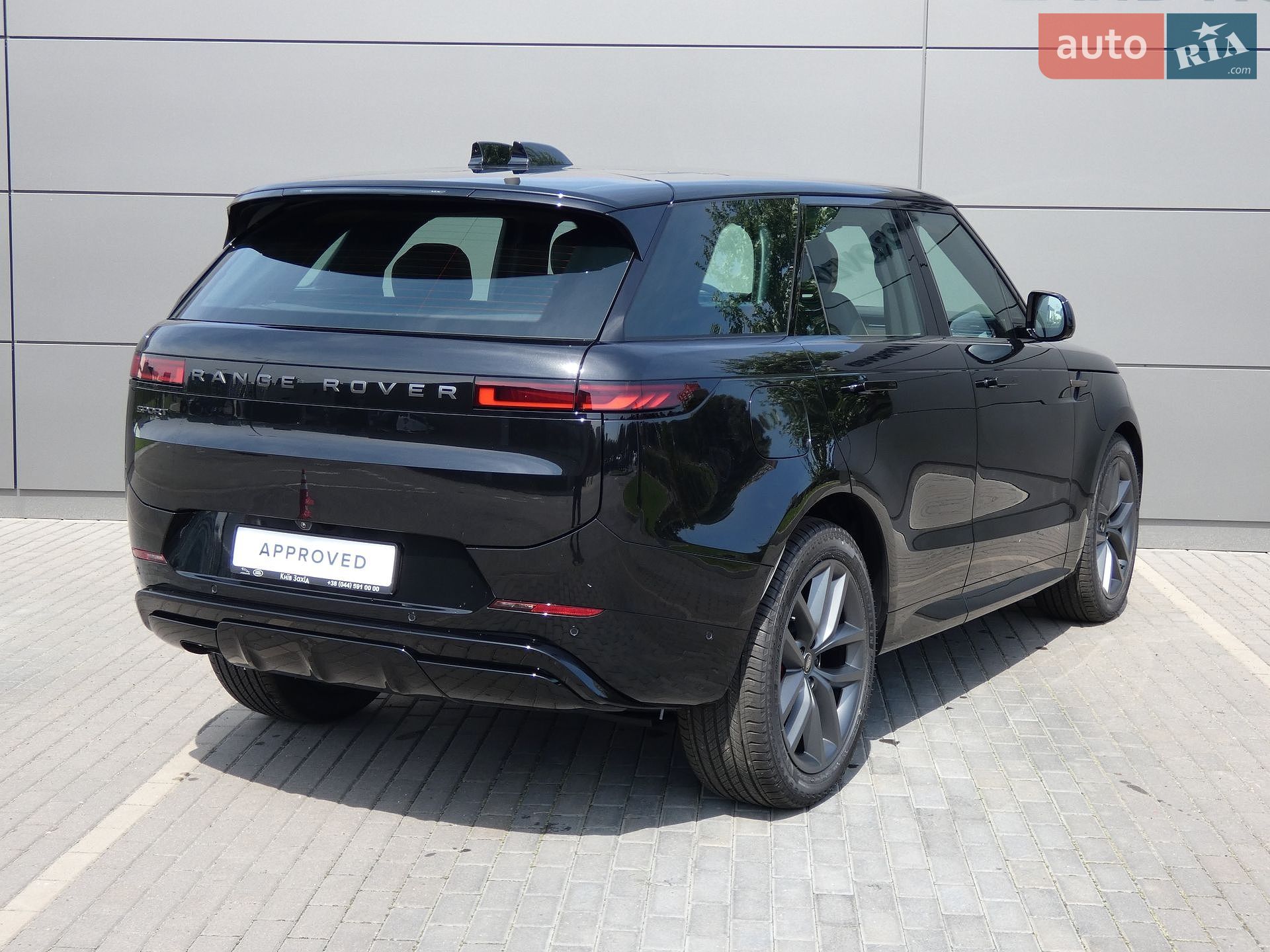 Land Rover Range Rover Sport 2025 VIN SAL1A2BW1SA600210 фото оголошення 7 з 16