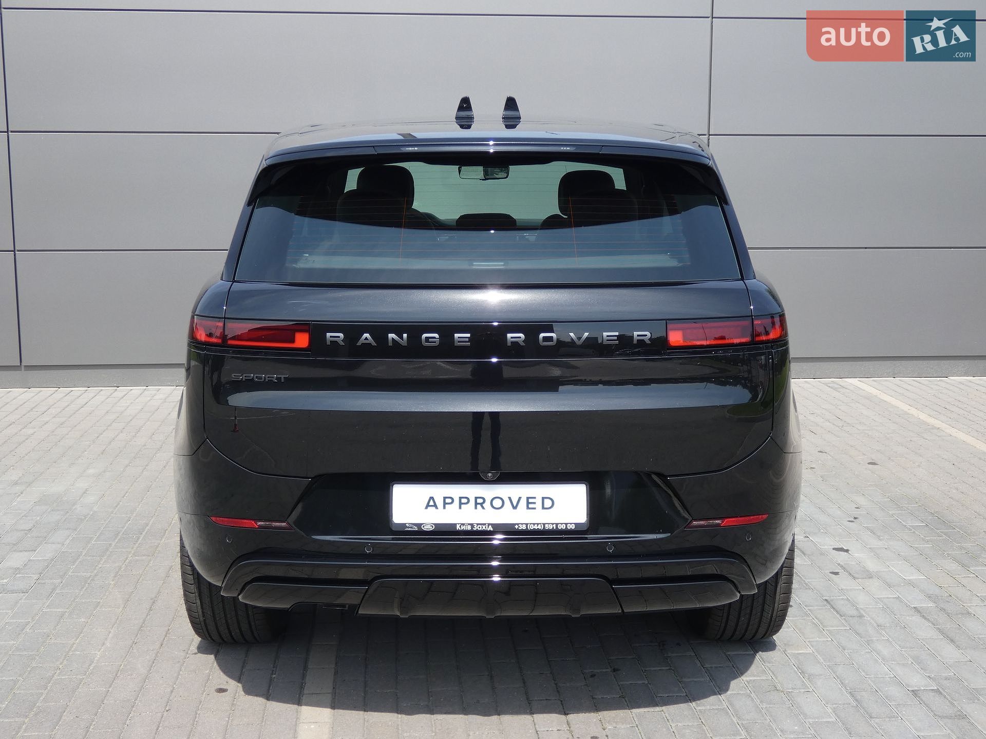 Land Rover Range Rover Sport 2025 VIN SAL1A2BW1SA600210 фото оголошення 8 з 16