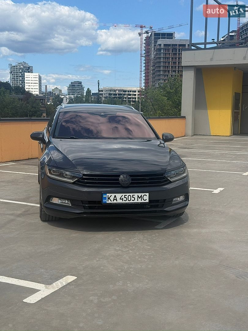 Volkswagen Passat 2017 VIN WVWZZZ3CZHP021870 фото оголошення 25 з 38