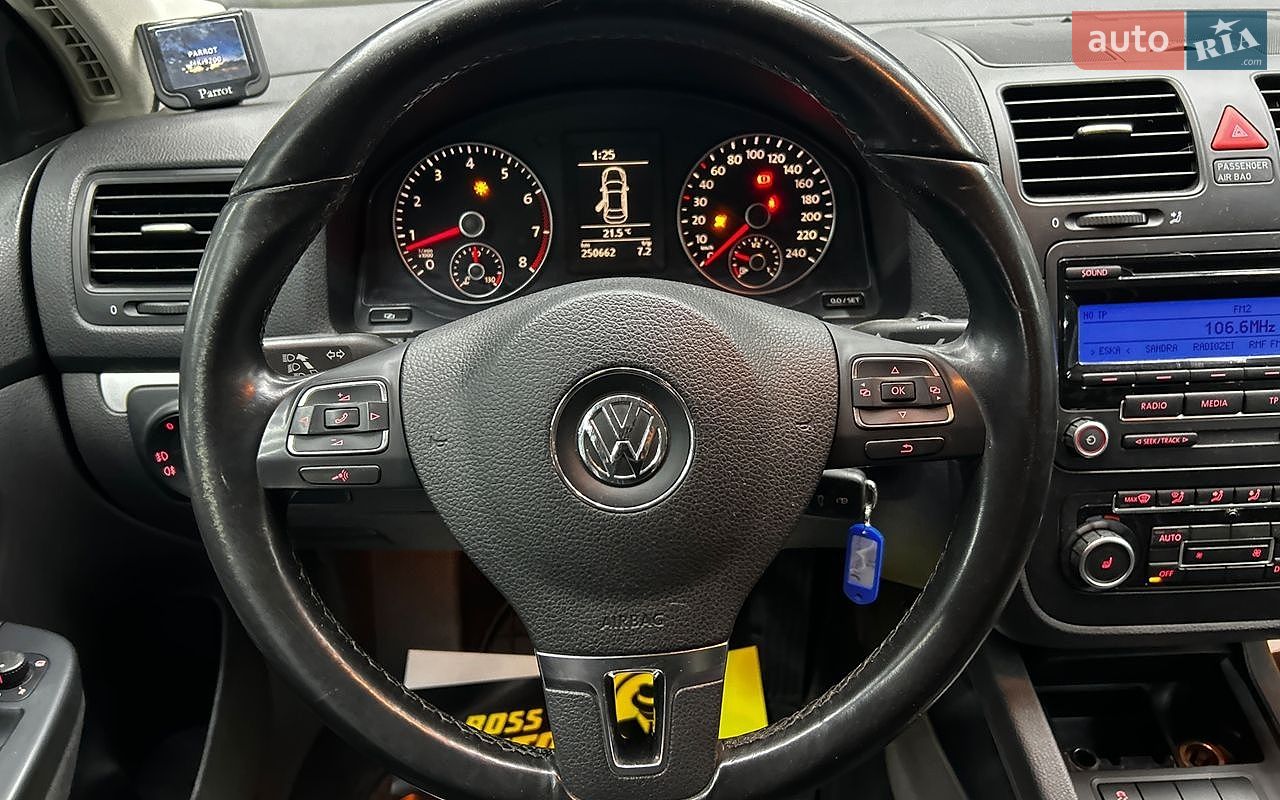 Volkswagen Jetta 2010 VIN WVWZZZ1KZAM165145 фото оголошення 16 з 25