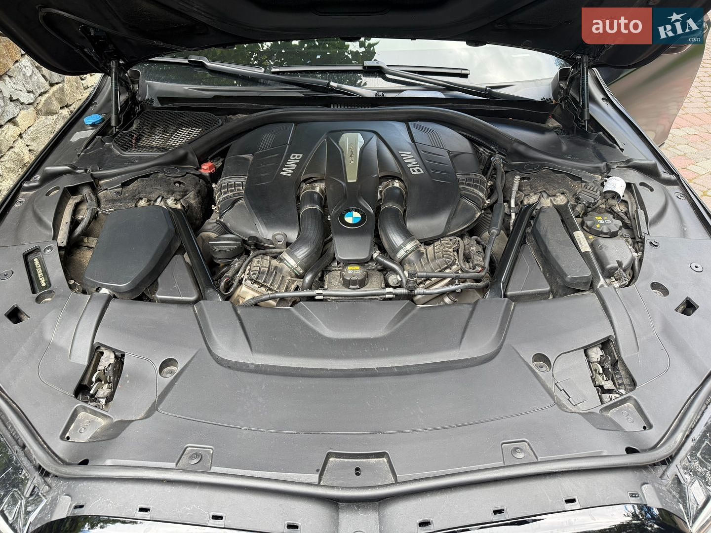 BMW 7 Series 2017 VIN WBA7F2C56JB238194 фото оголошення 2 з 35