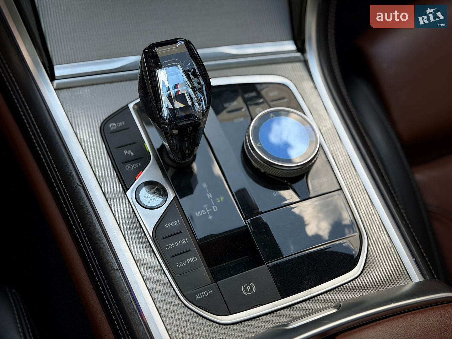 BMW 8 Series 2019 VIN WBAGV4C00LCD27813 фото оголошення 21 з 23