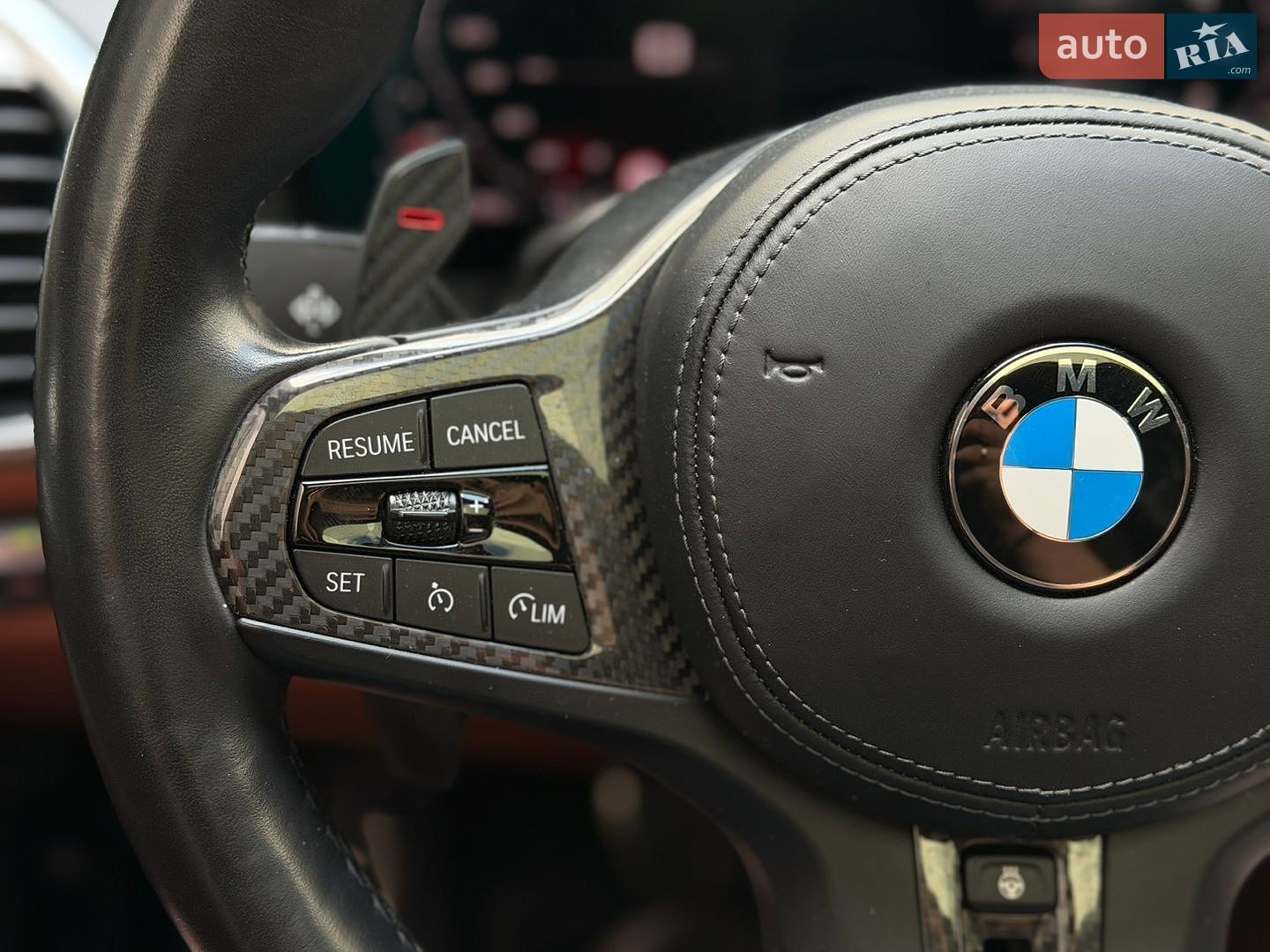 BMW 8 Series 2019 VIN WBAGV4C00LCD27813 фото оголошення 16 з 23