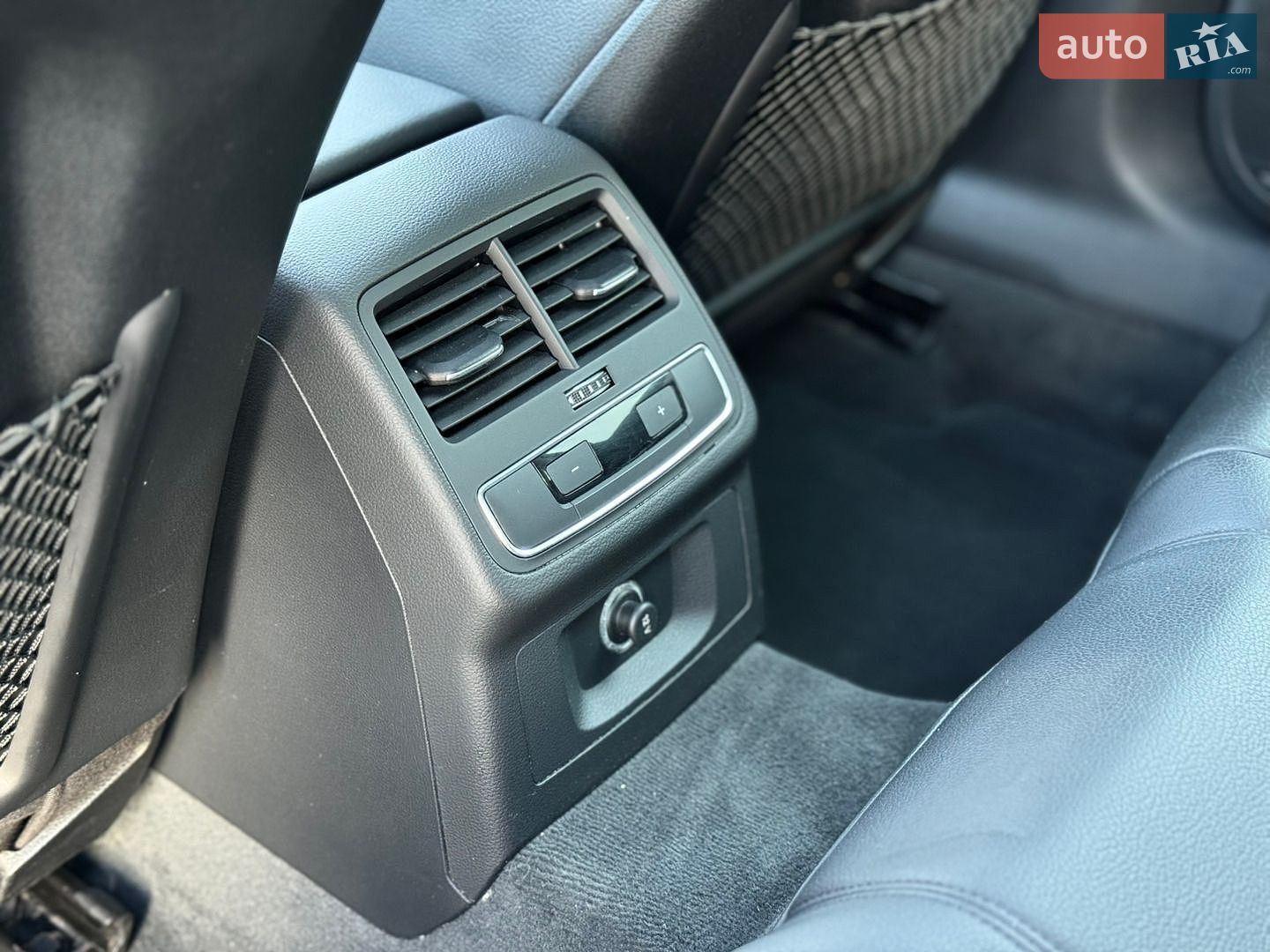 Audi A4 2018 VIN WAUBNAF4XJN006397 фото оголошення 54 з 71