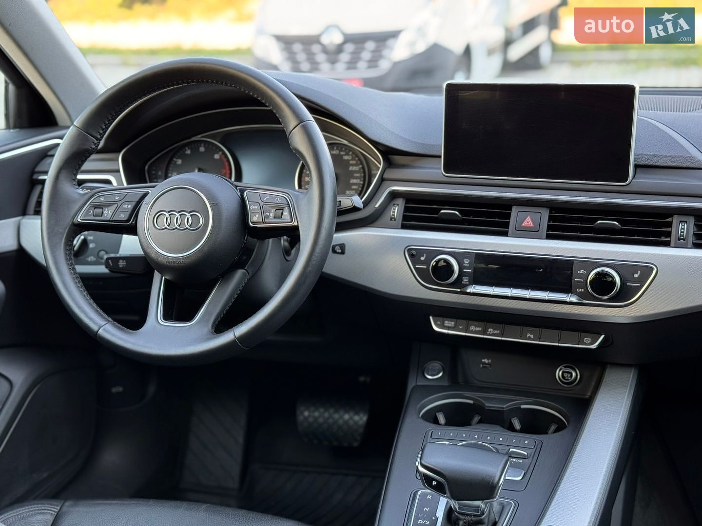 Audi A4 2018 VIN WAUBNAF4XJN006397 фото оголошення 64 з 71