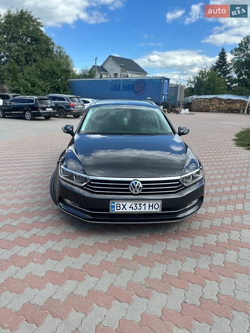 Volkswagen Passat 2018 VIN WVWZZZ3CZJP021483 фото оголошення 8 з 25