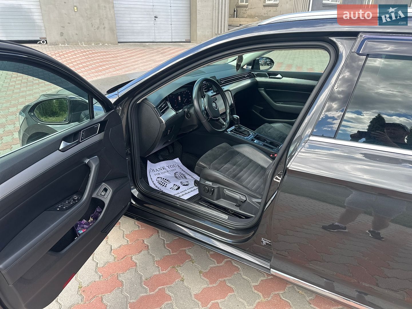 Volkswagen Passat 2018 VIN WVWZZZ3CZJP021483 фото оголошення 13 з 25