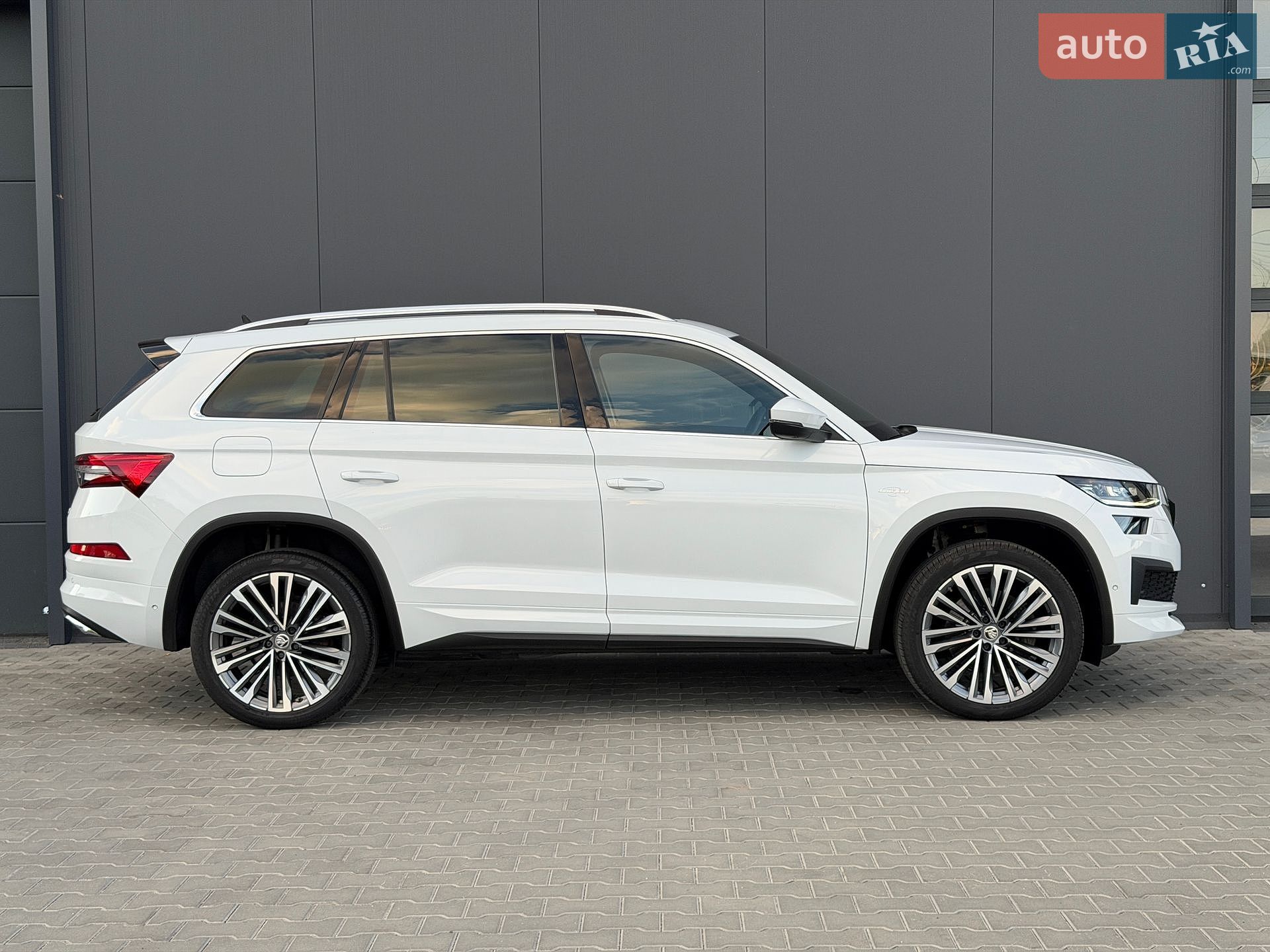 Skoda Kodiaq 2022 VIN TMBLN9NS9N8046691 фото оголошення 8 з 49