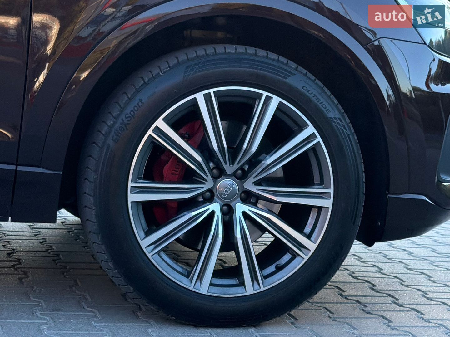 Audi Q8 2019 VIN WAUZZZF17LD011041 фото оголошення 10 з 29
