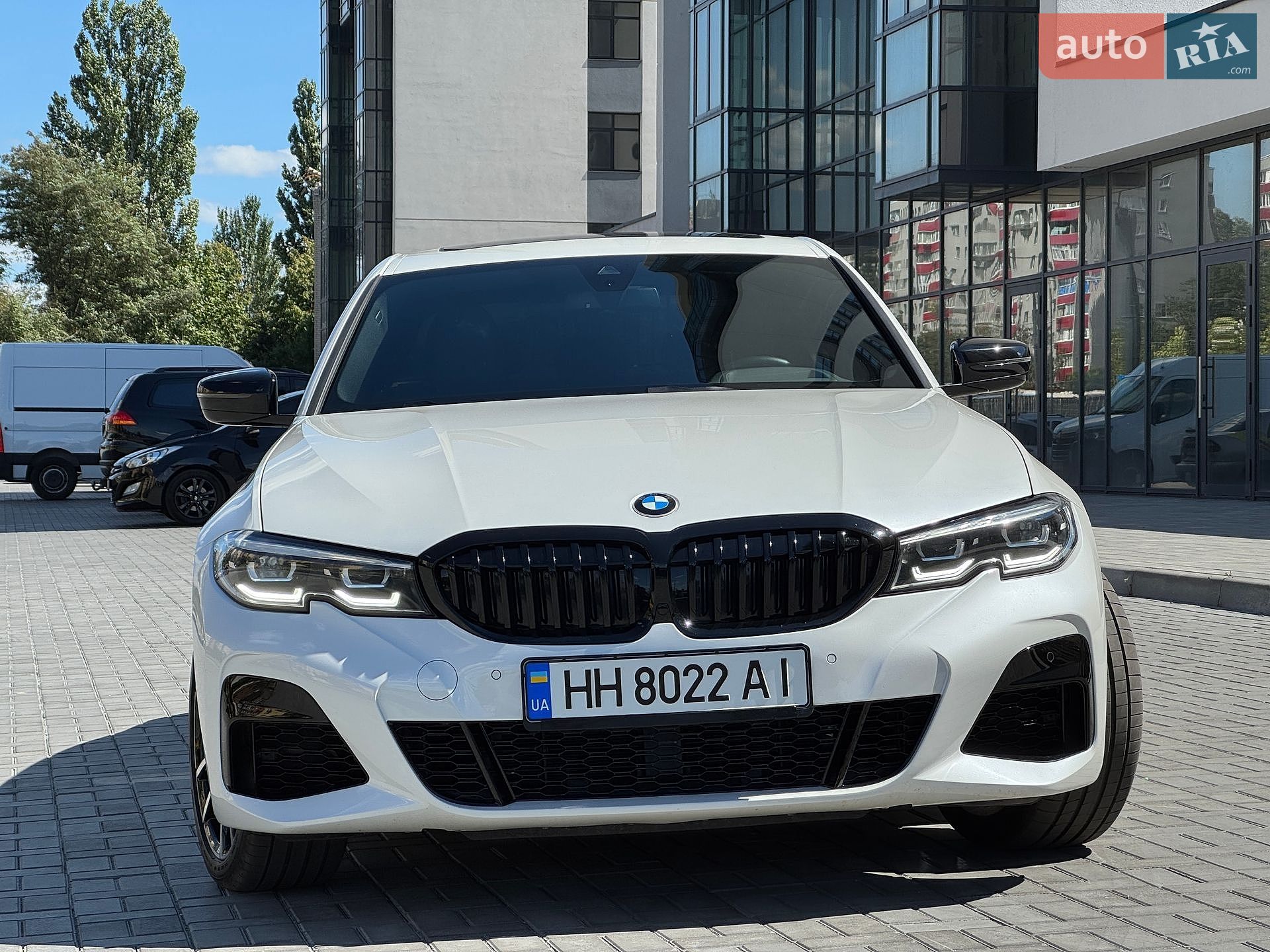 BMW 3 Series 2019 VIN WBA5R7C59KAJ81119 фото оголошення 3 з 32