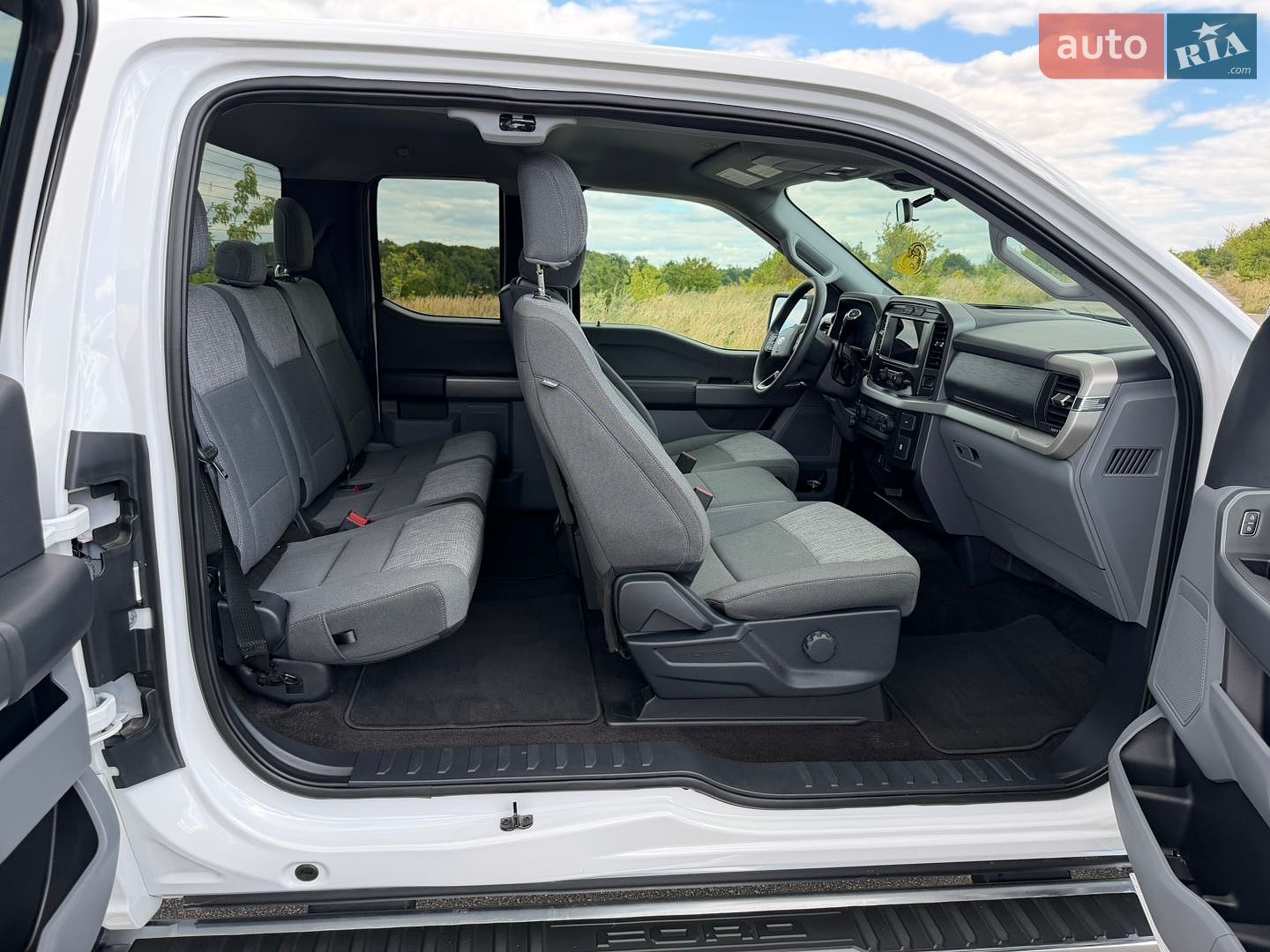 Ford F-150 2021 VIN 1FTEX1CB1MFB80256 фото оголошення 18 з 36