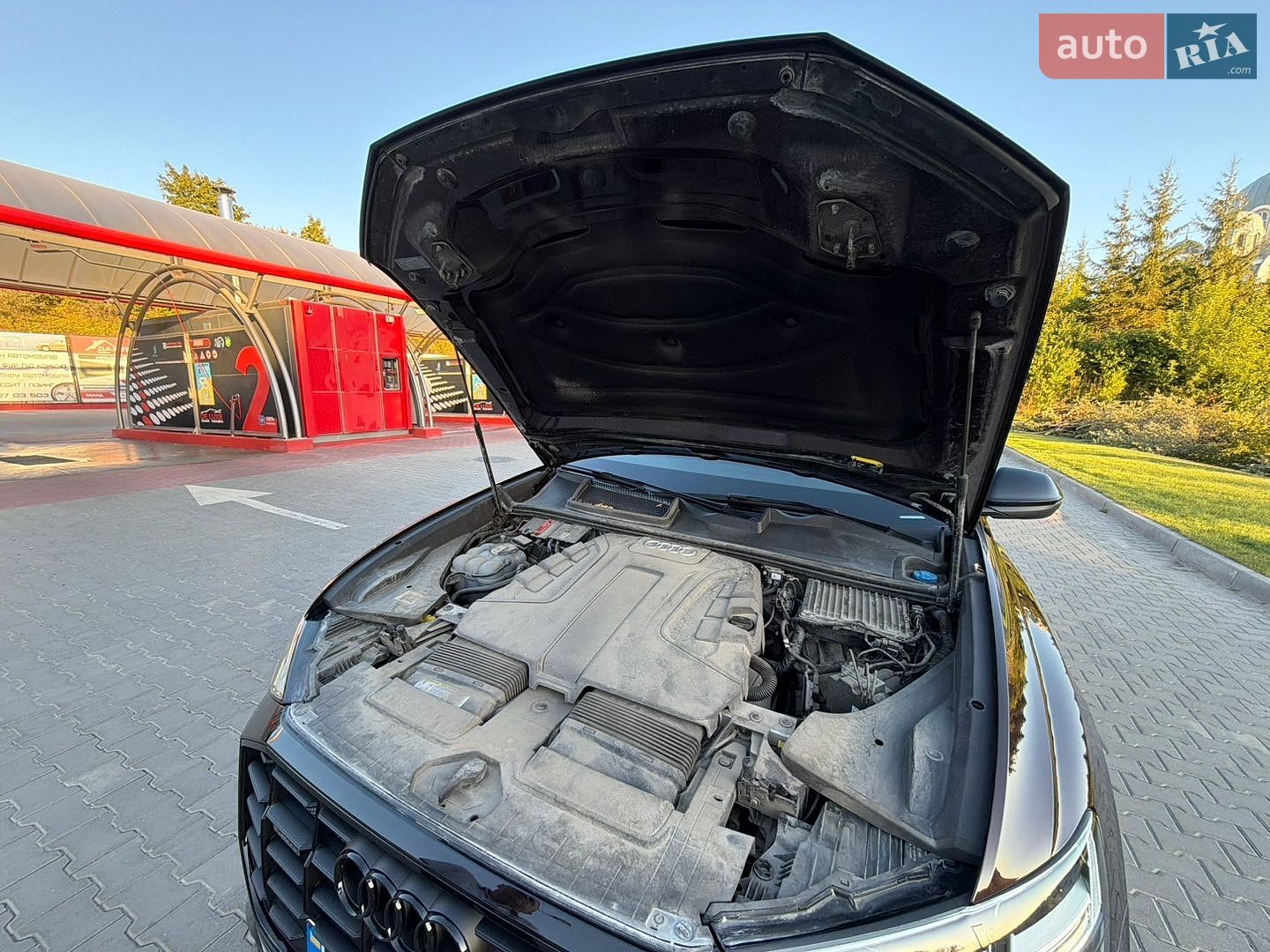 Audi Q8 2019 VIN WAUZZZF17LD011041 фото оголошення 14 з 29