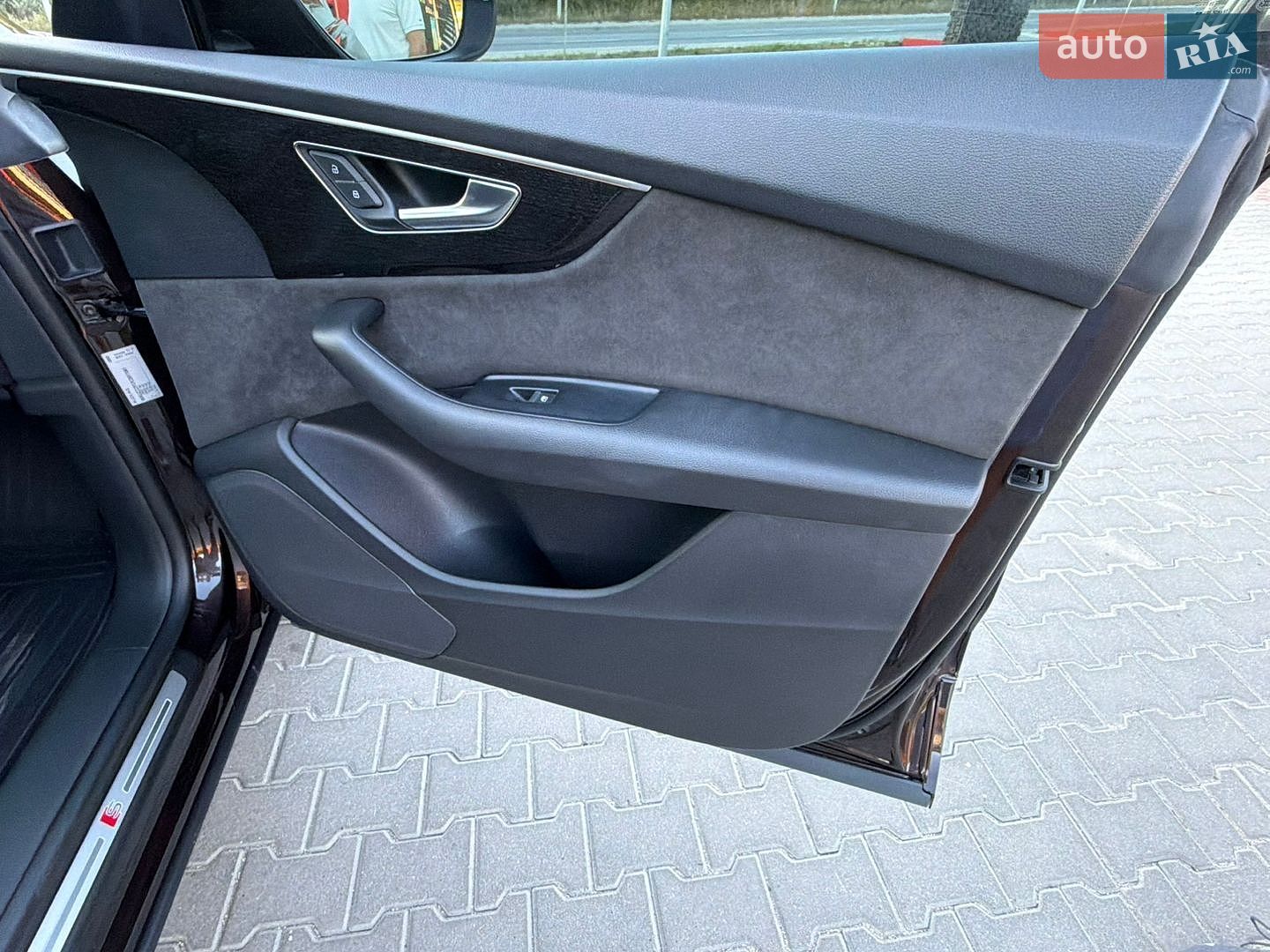 Audi Q8 2019 VIN WAUZZZF17LD011041 фото оголошення 24 з 29