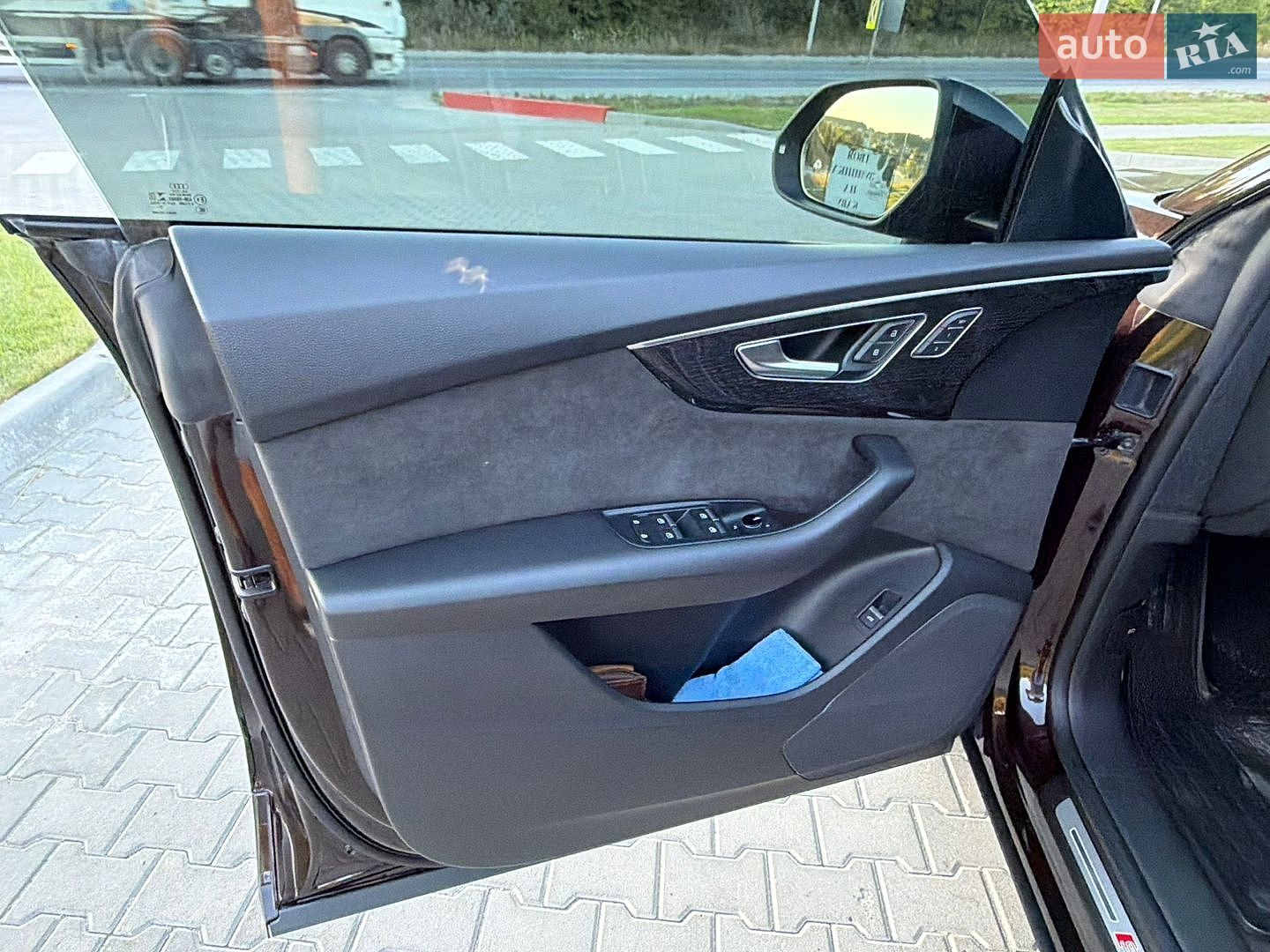 Audi Q8 2019 VIN WAUZZZF17LD011041 фото оголошення 15 з 29