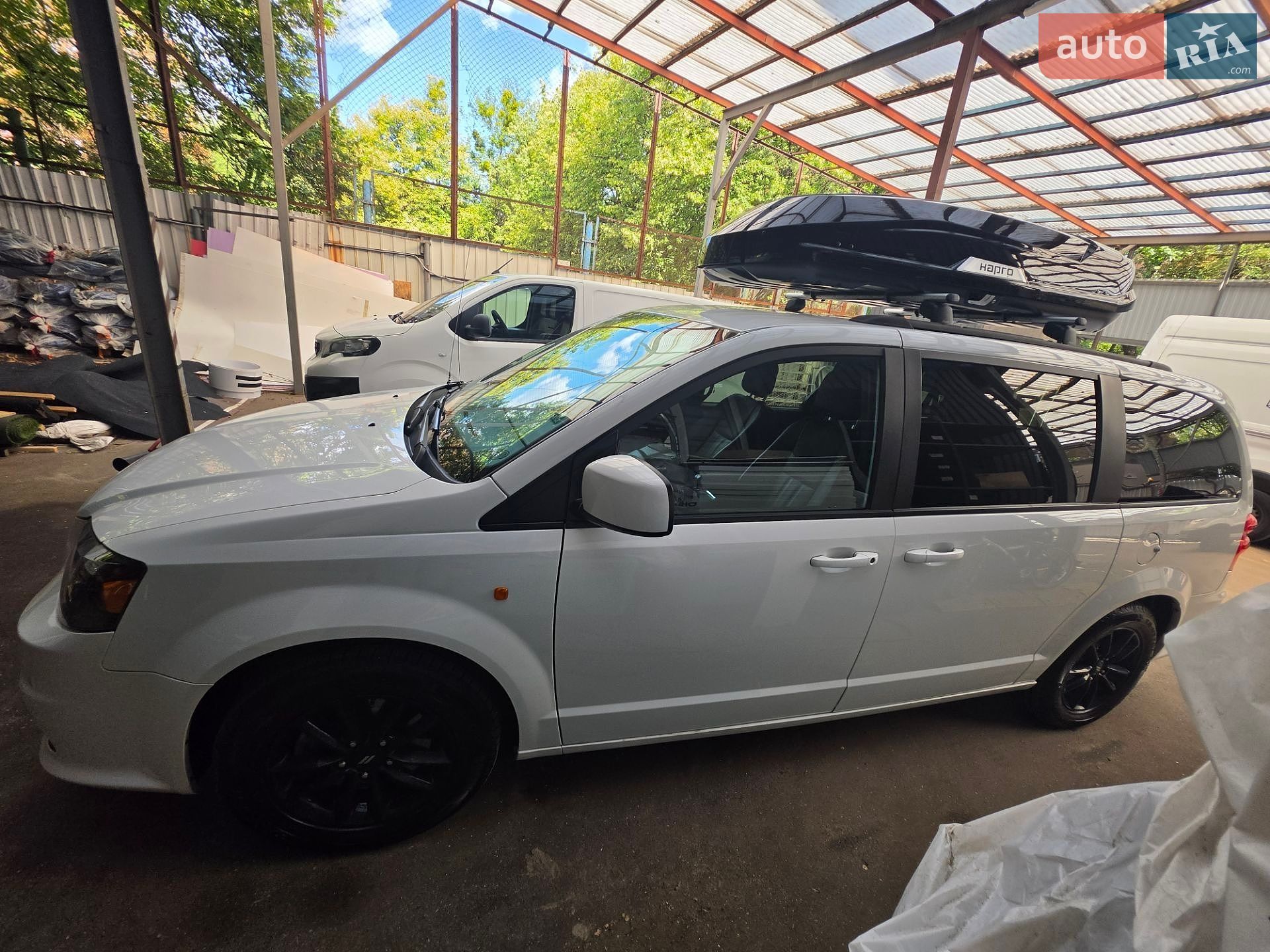 Dodge Grand Caravan 2019 VIN 2C4RDGEG0KR724516 фото оголошення 2 з 8