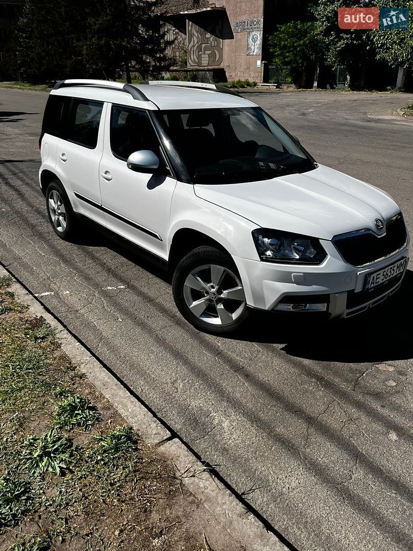 Skoda Yeti 2015 VIN TMBLC75L8F6077012 фото оголошення 13 з 28