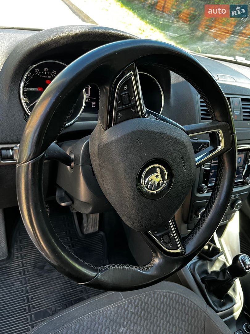 Skoda Yeti 2015 VIN TMBLC75L8F6077012 фото оголошення 18 з 28