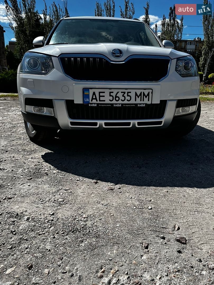 Skoda Yeti 2015 VIN TMBLC75L8F6077012 фото оголошення 12 з 28