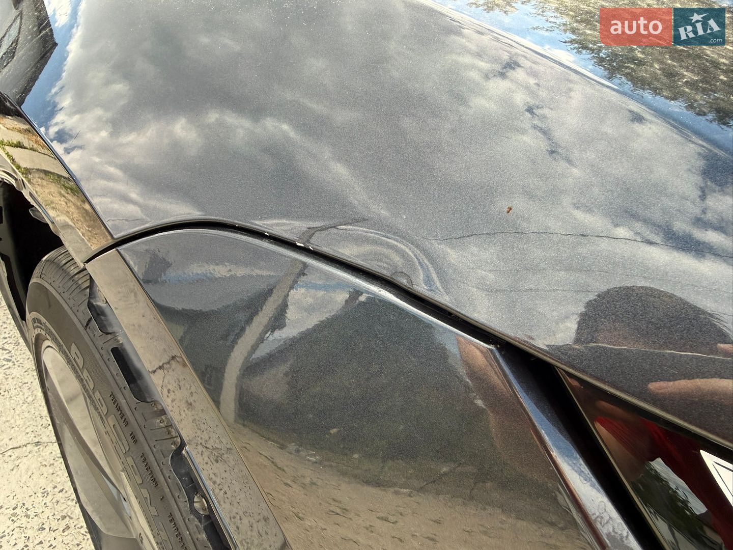 Tesla Model Y 2025 VIN 7SAYGDEE4TF515067 фото оголошення 4 з 27