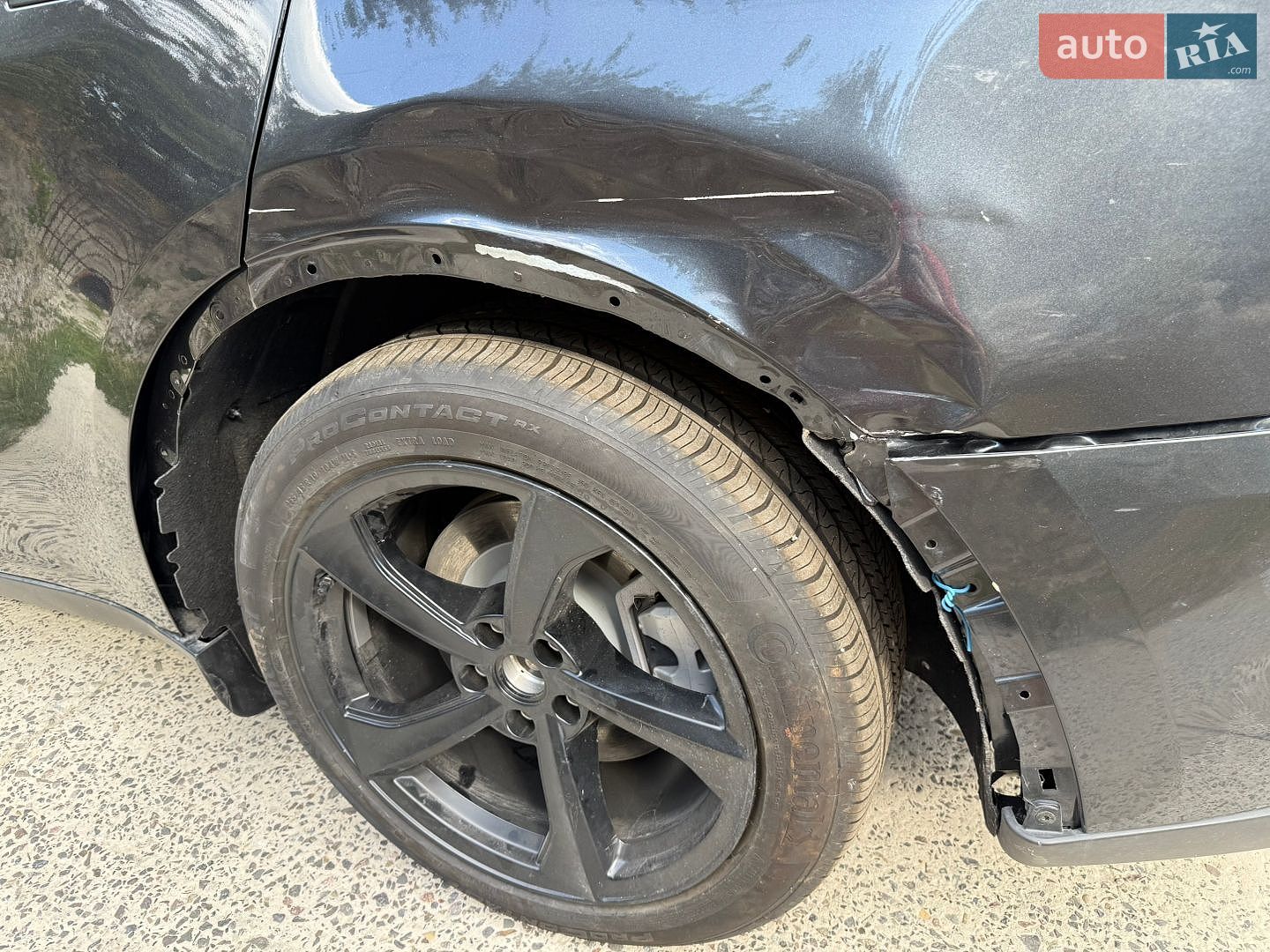 Tesla Model Y 2025 VIN 7SAYGDEE4TF515067 фото оголошення 9 з 27