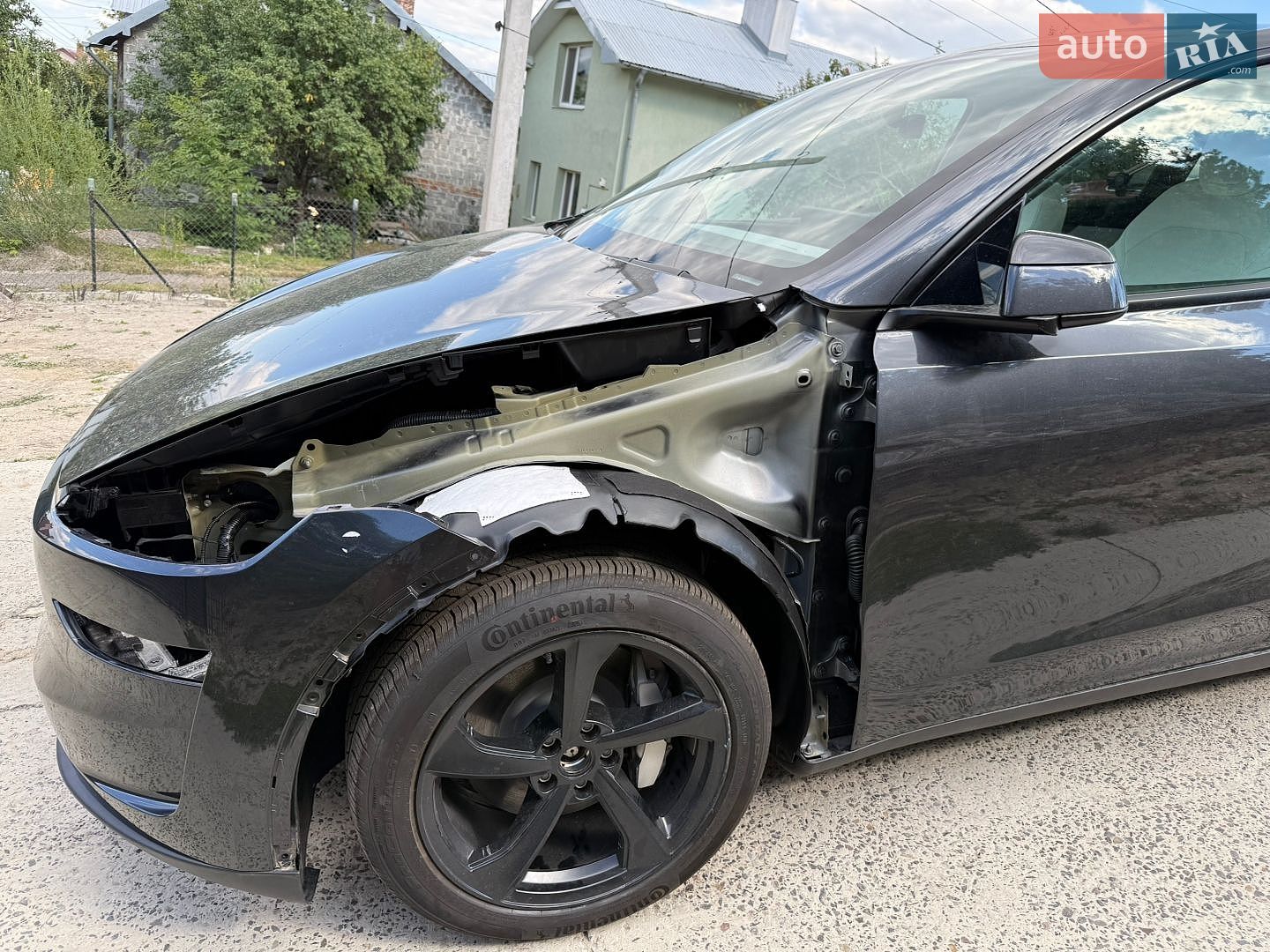 Tesla Model Y 2025 VIN 7SAYGDEE4TF515067 фото оголошення 7 з 27