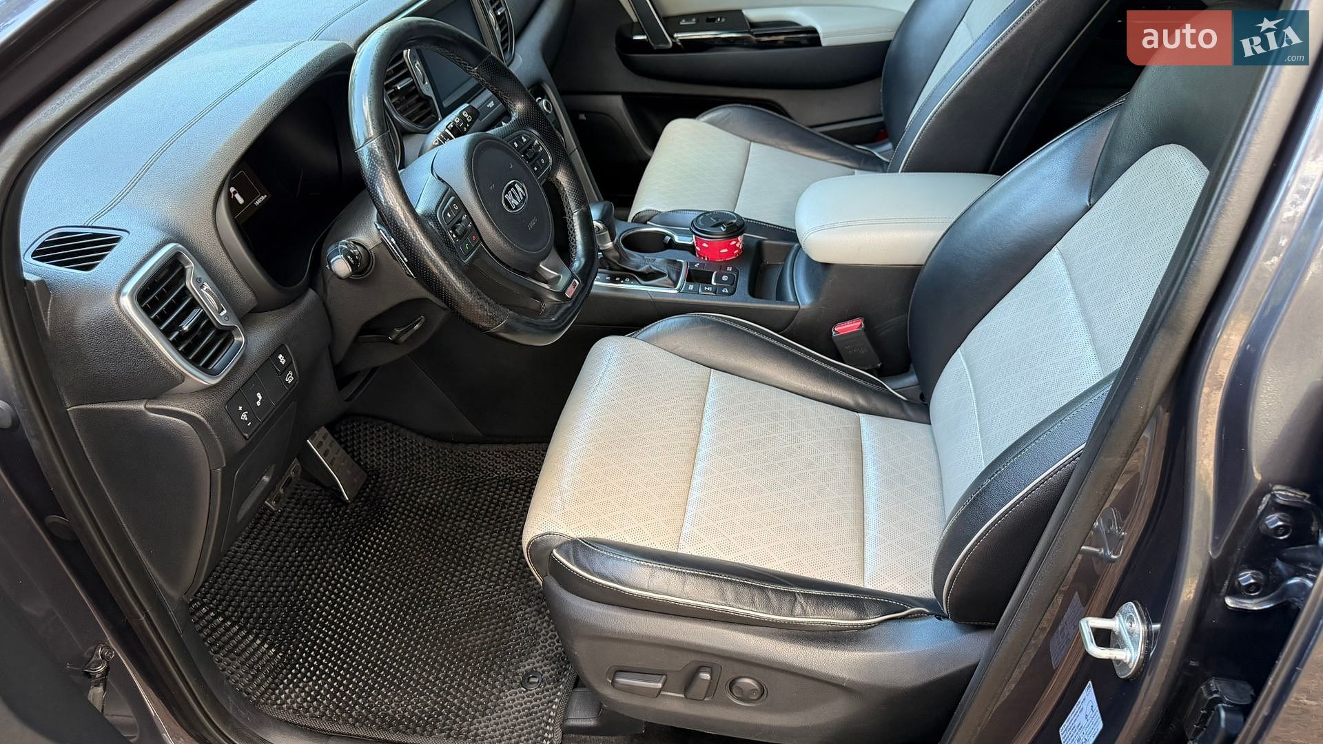 Kia Sportage 2016 VIN U5YPK813DGL110920 фото оголошення 2 з 20