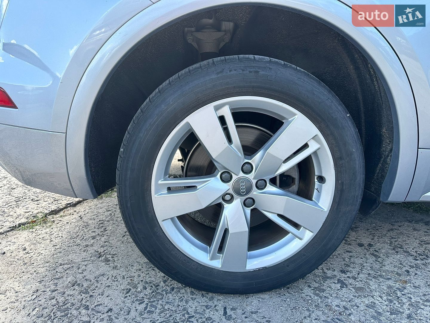Audi Q5 2018 VIN WA1ANAFY5J2198101 фото оголошення 11 з 99
