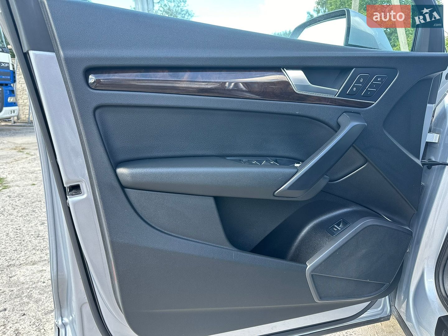 Audi Q5 2018 VIN WA1ANAFY5J2198101 фото оголошення 40 з 99