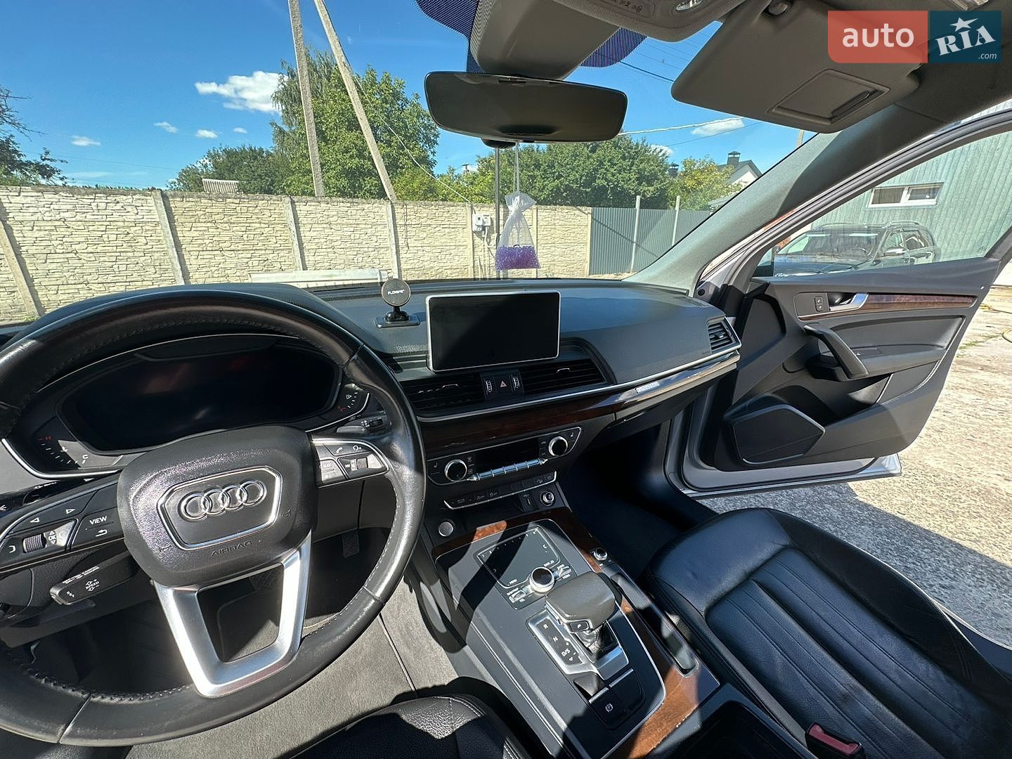 Audi Q5 2018 VIN WA1ANAFY5J2198101 фото оголошення 51 з 99