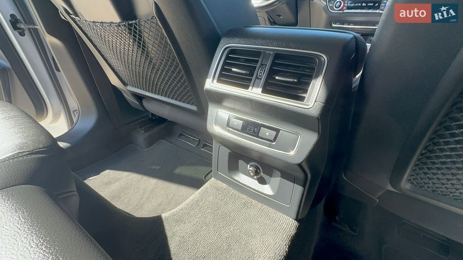 Audi Q5 2018 VIN WA1ANAFY5J2198101 фото оголошення 55 з 99