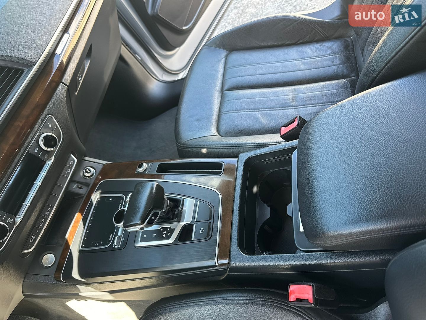 Audi Q5 2018 VIN WA1ANAFY5J2198101 фото оголошення 58 з 99