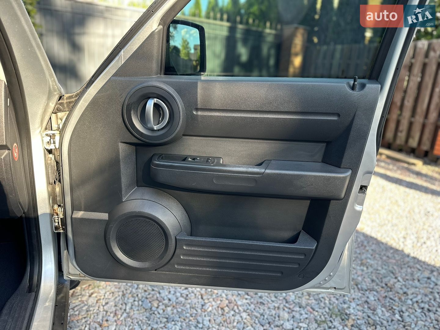 Dodge Nitro 2007 VIN 1D8GUB8K37W740283 фото оголошення 15 з 35