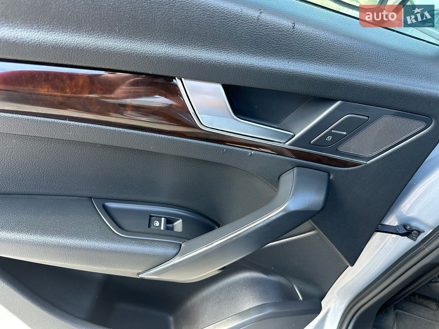 Audi Q5 2018 VIN WA1ANAFY5J2198101 фото оголошення 95 з 99