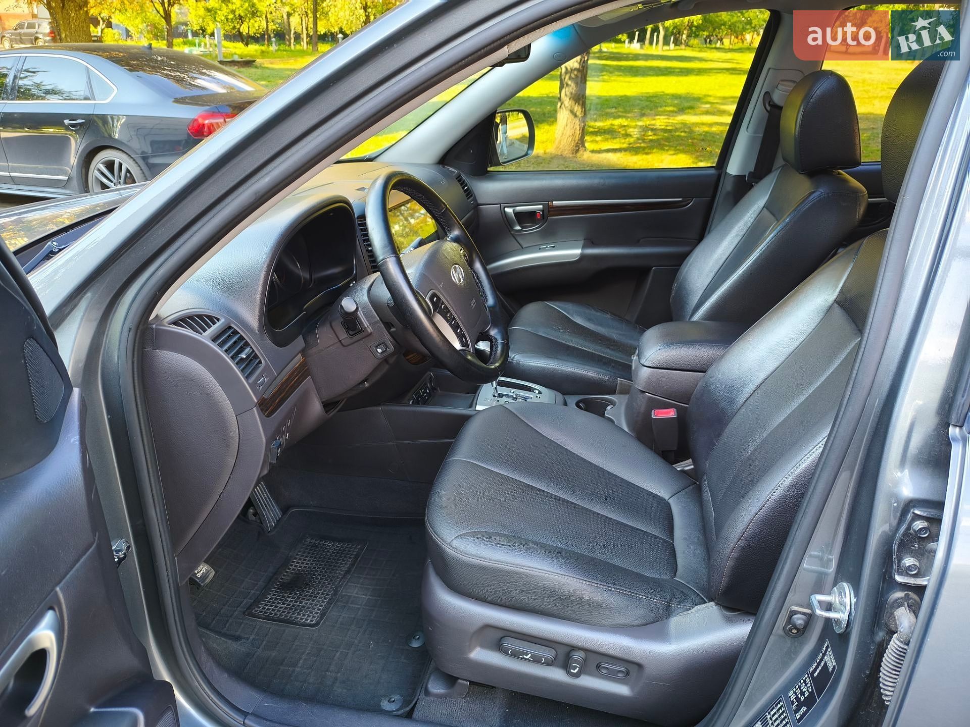 Hyundai Santa FE 2011 VIN KMHSH81BDCU827678 фото оголошення 10 з 37