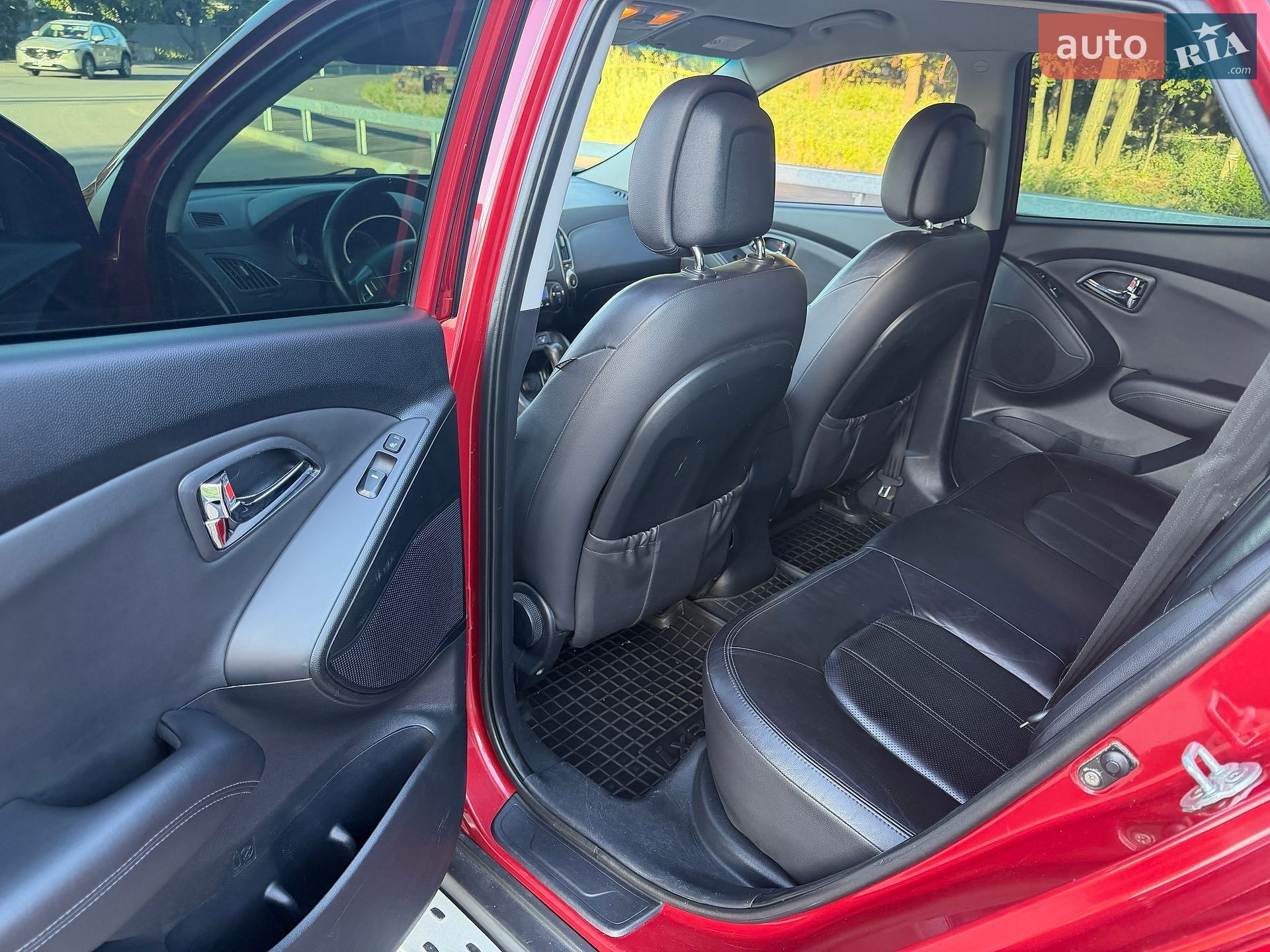 Hyundai ix35 2010 VIN U5YZU81BDBL031627 фото оголошення 18 з 28