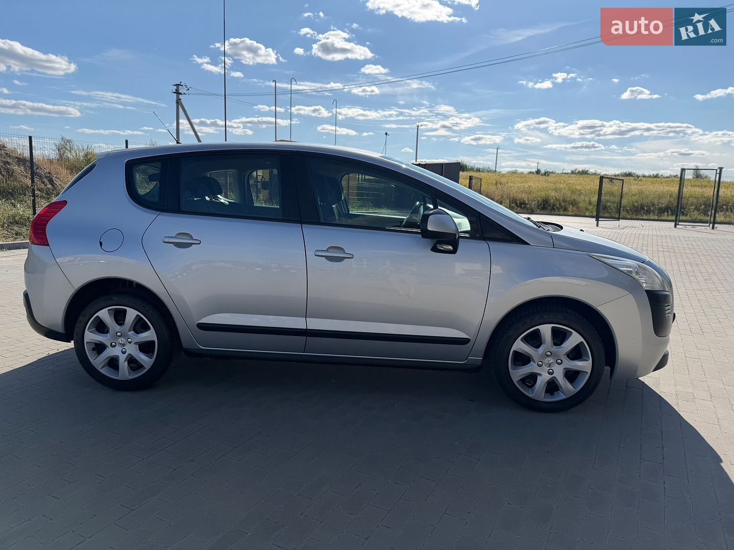 Peugeot 3008 2012 VIN VF30U5FS0CS053978 фото оголошення 16 з 192