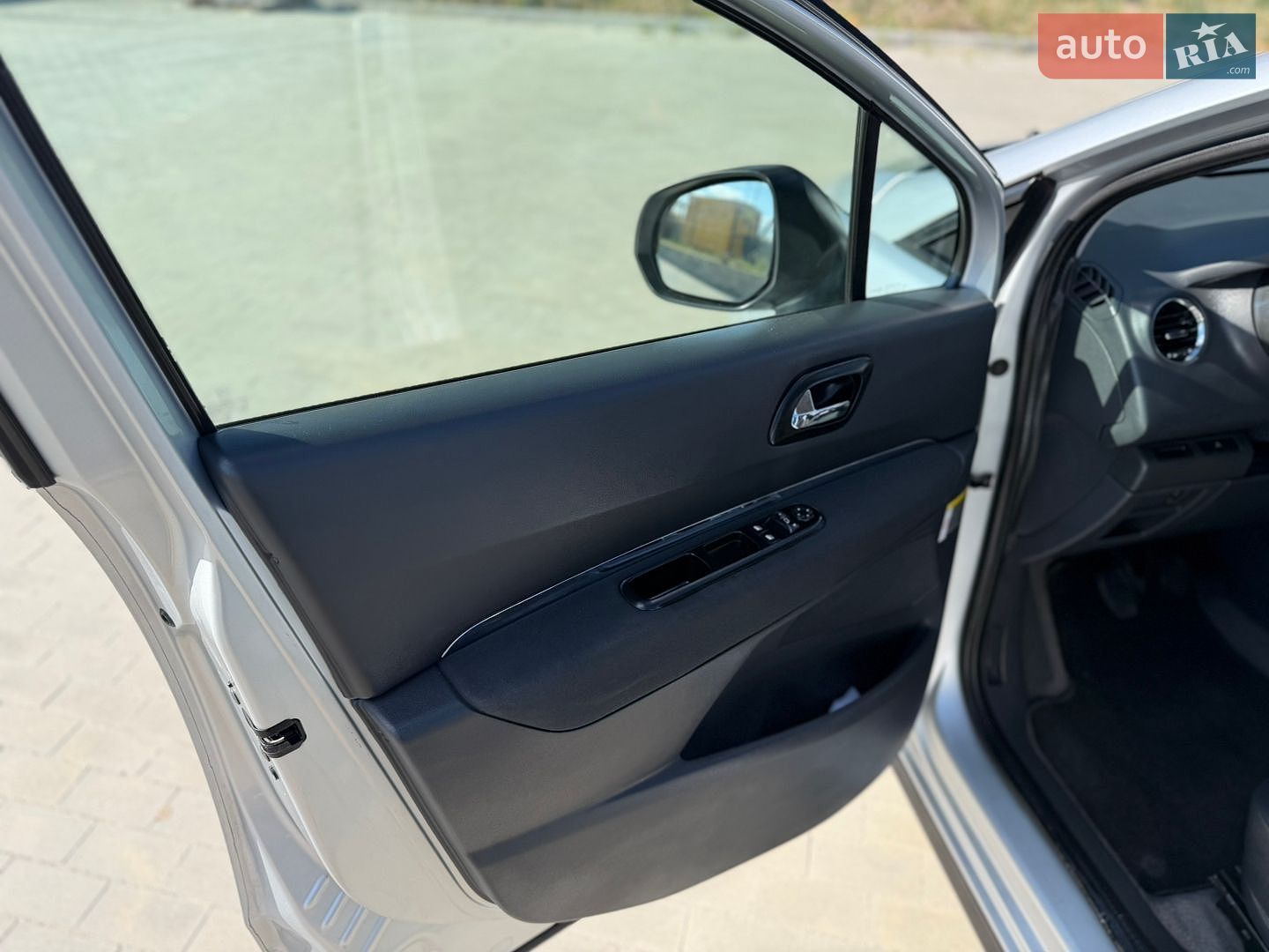 Peugeot 3008 2012 VIN VF30U5FS0CS053978 фото оголошення 40 з 192