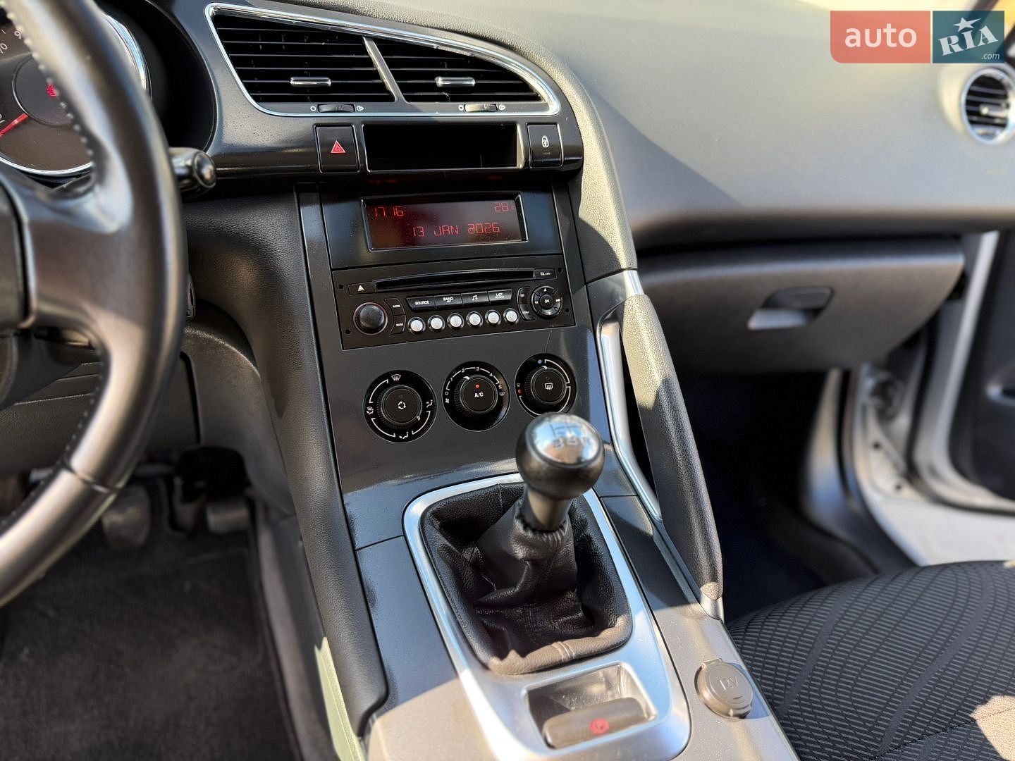 Peugeot 3008 2012 VIN VF30U5FS0CS053978 фото оголошення 46 з 192