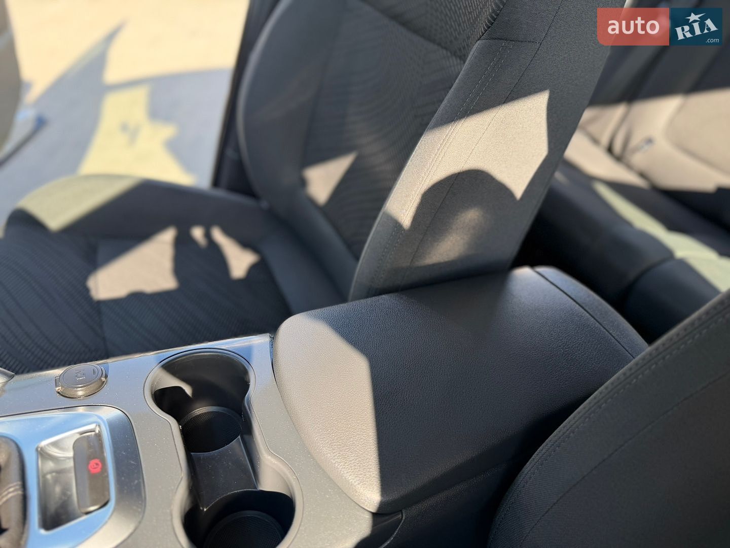 Peugeot 3008 2012 VIN VF30U5FS0CS053978 фото оголошення 48 з 192