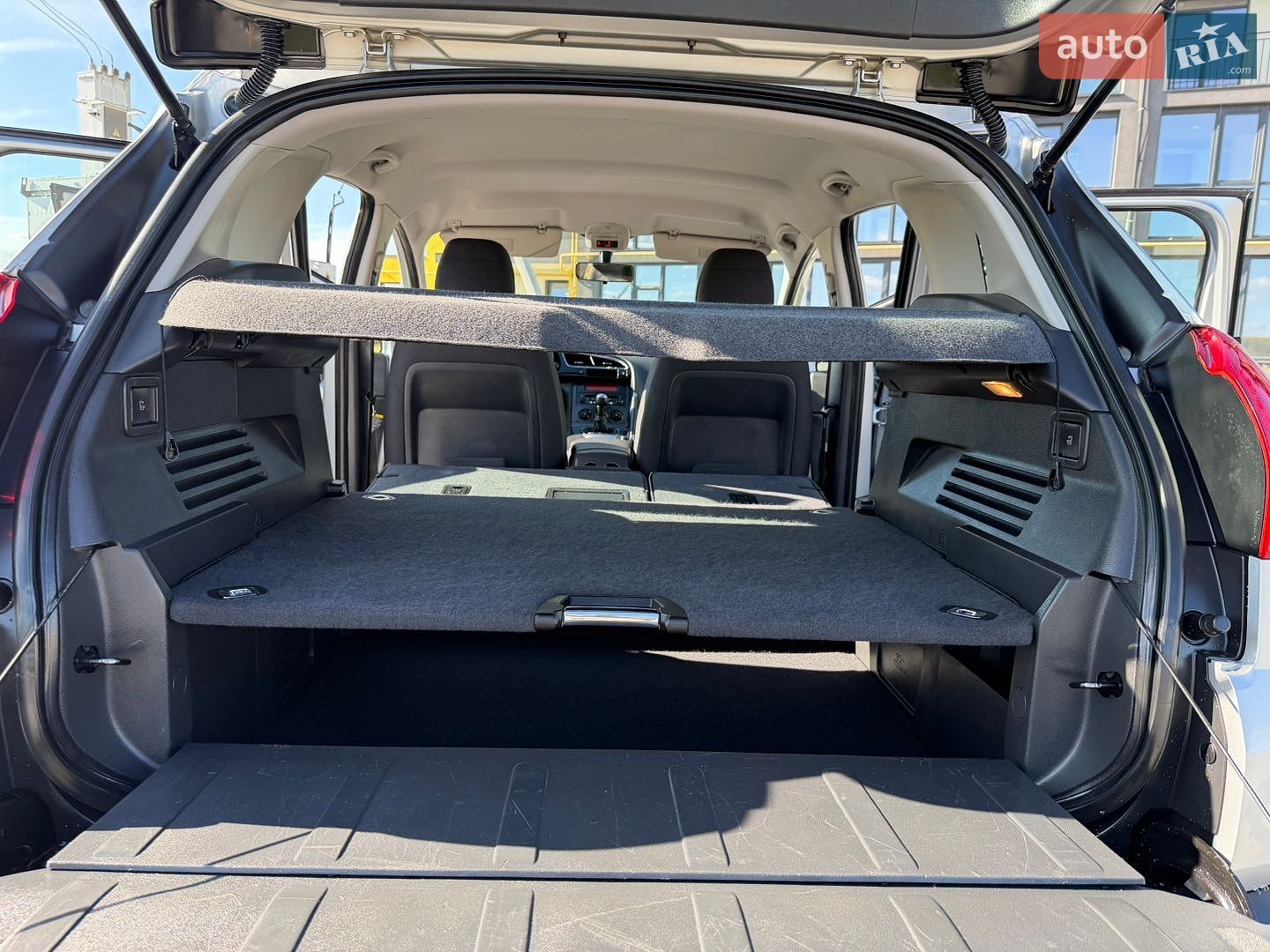 Peugeot 3008 2012 VIN VF30U5FS0CS053978 фото оголошення 72 з 192