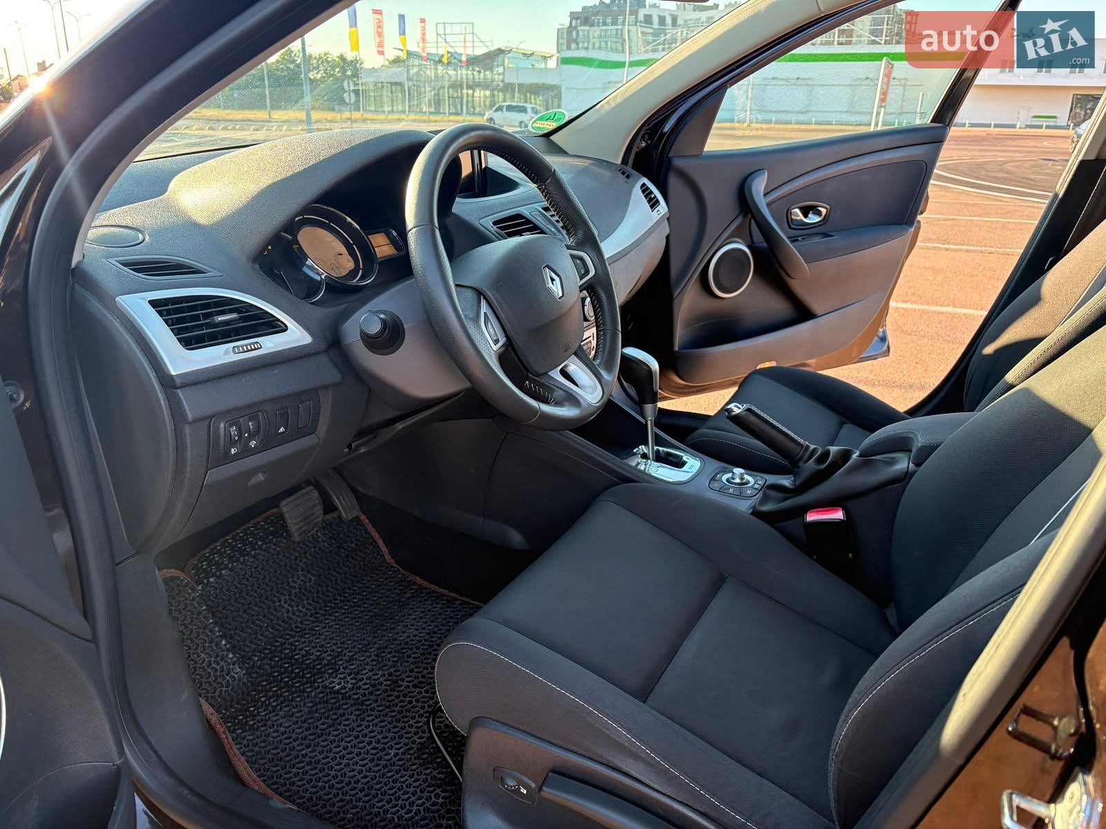 Renault Megane 2012 VIN VF1KZ090347313465 фото оголошення 18 з 26