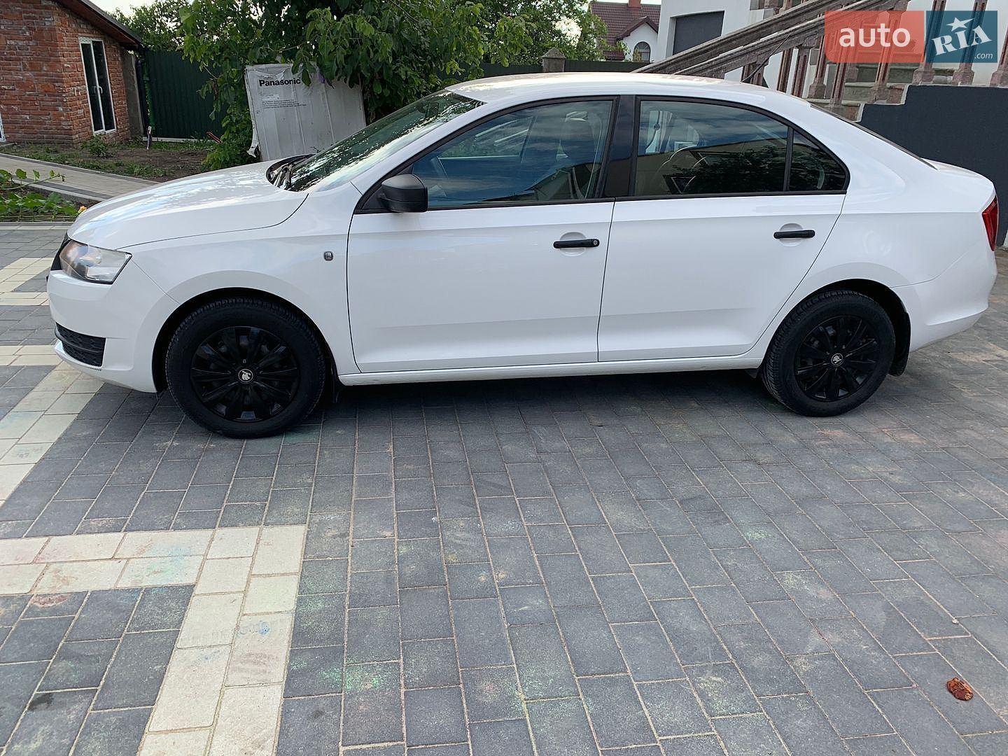 Skoda Rapid 2013 VIN TMBAN2NH1EB101902 фото оголошення 7 з 24
