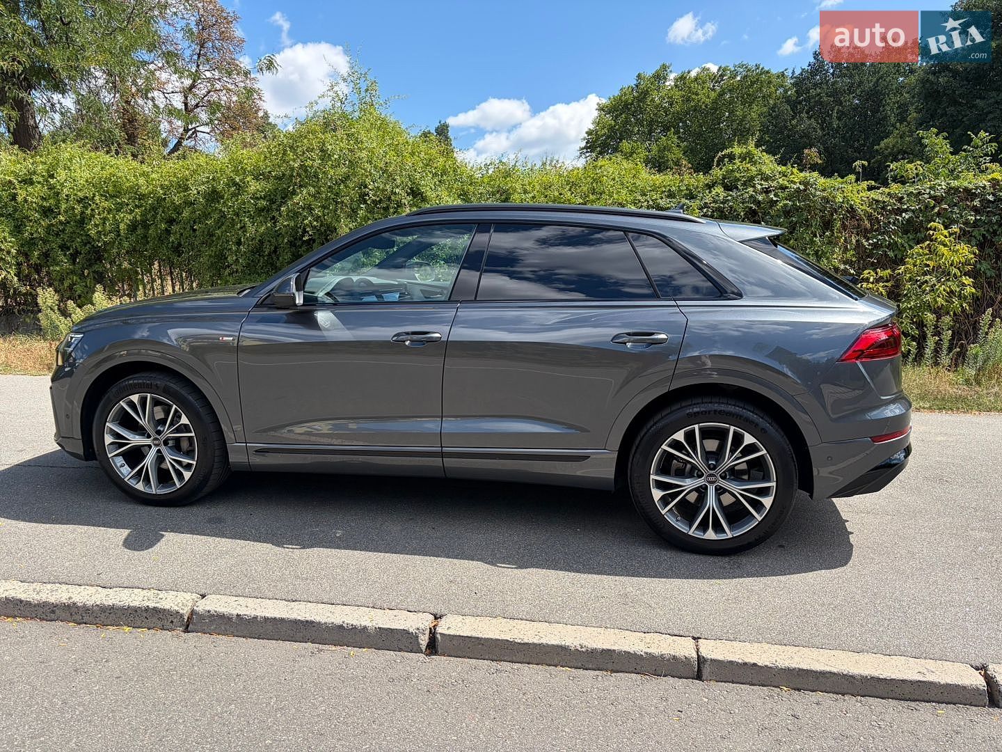 Audi Q8 2025 VIN WAUZZZF16TD014710 фото оголошення 13 з 51