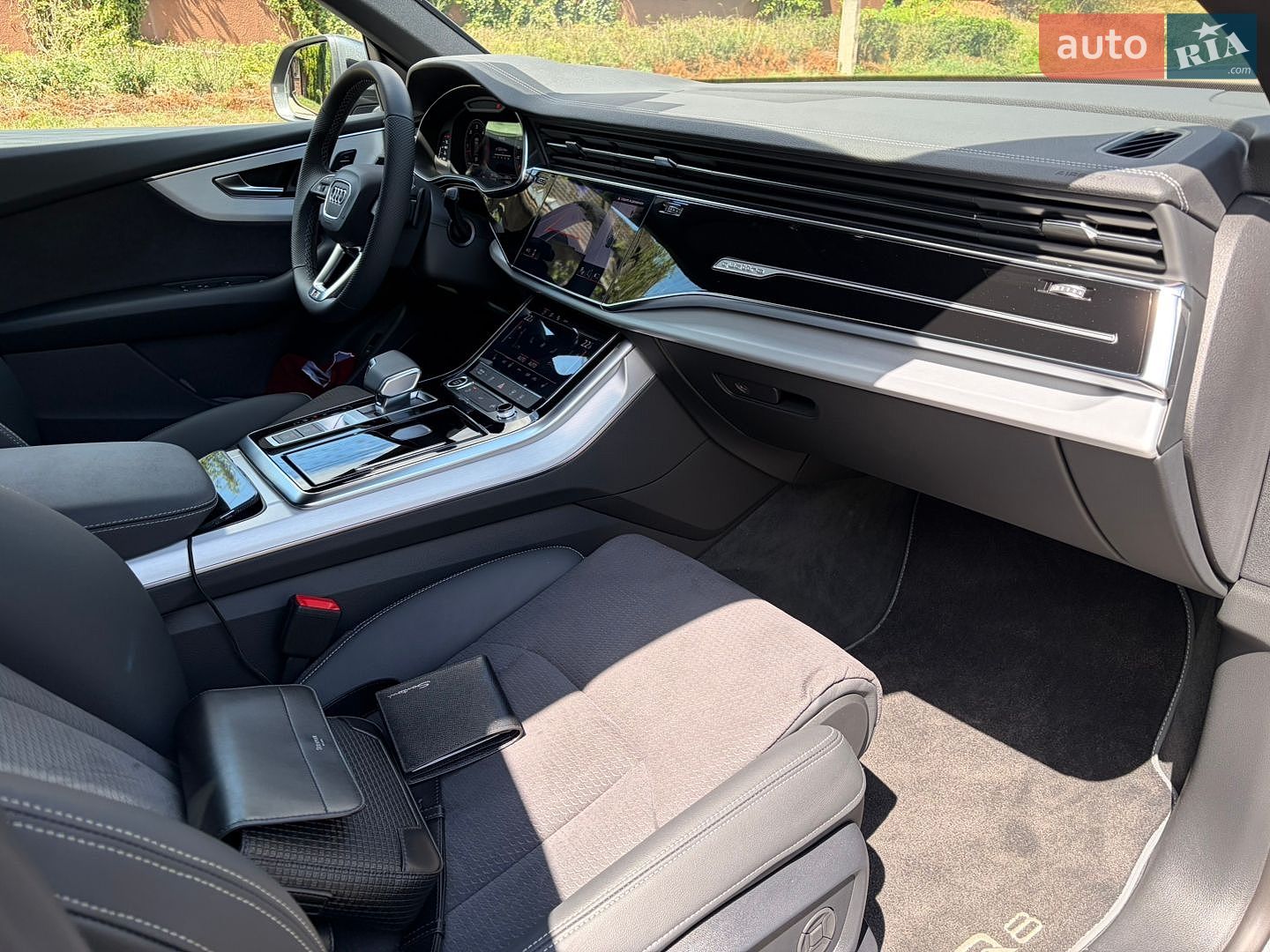Audi Q8 2025 VIN WAUZZZF16TD014710 фото оголошення 20 з 51