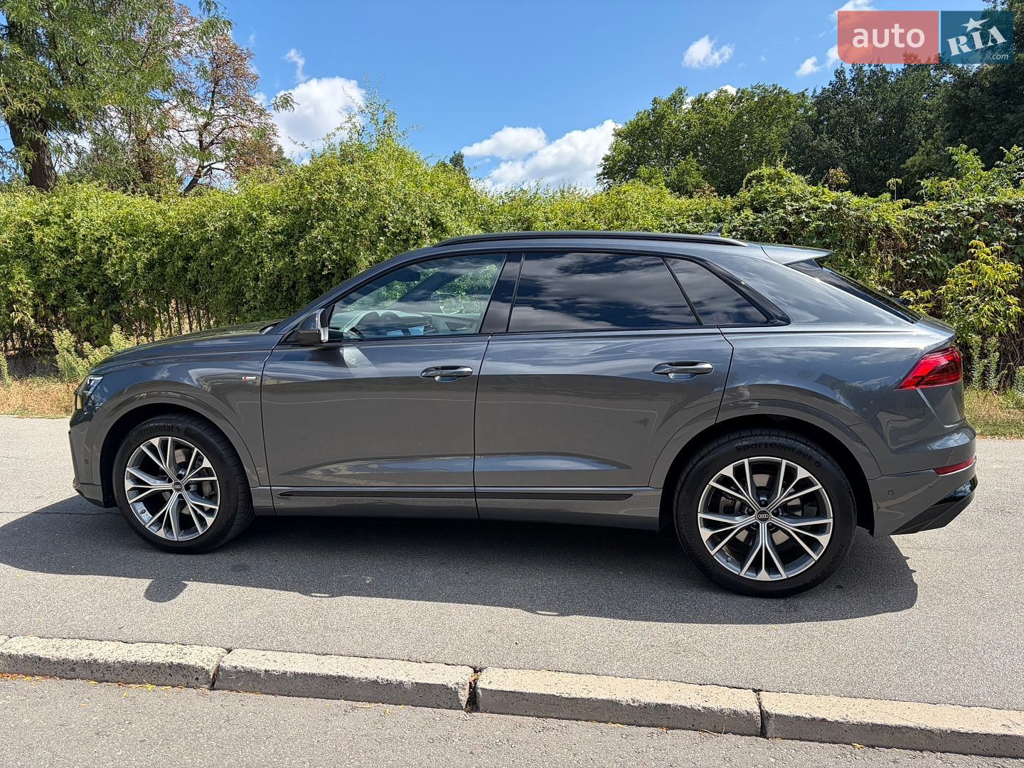 Audi Q8 2025 VIN WAUZZZF16TD014710 фото оголошення 12 з 51