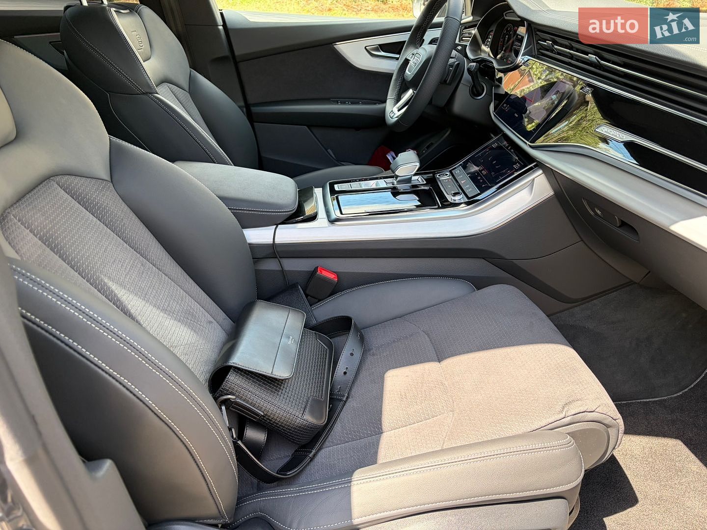 Audi Q8 2025 VIN WAUZZZF16TD014710 фото оголошення 21 з 51