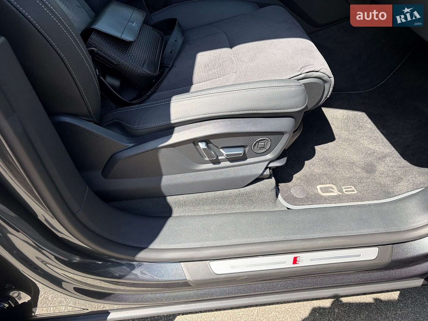 Audi Q8 2025 VIN WAUZZZF16TD014710 фото оголошення 22 з 51